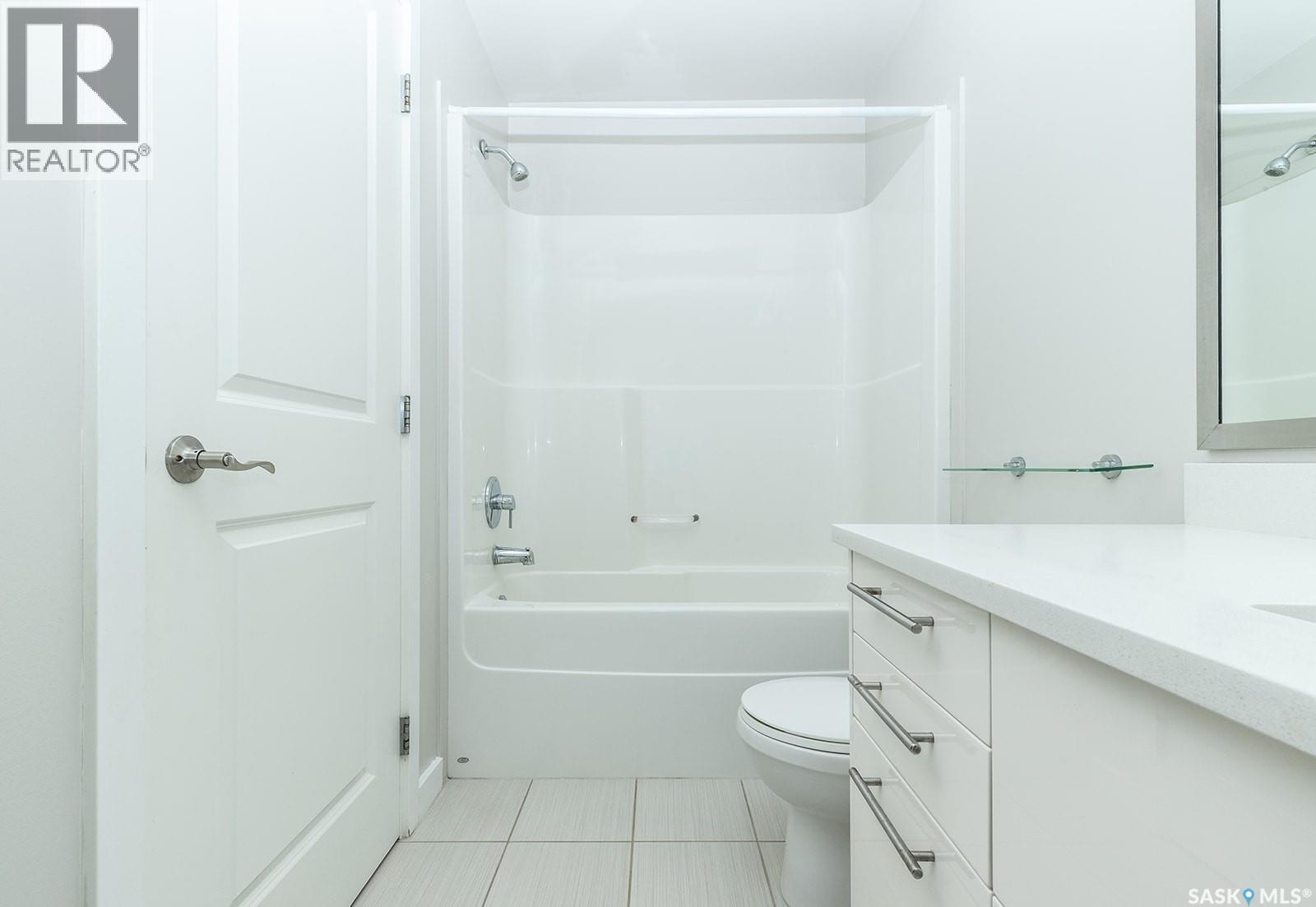 211 410 Ledingham Way Property Photo 15