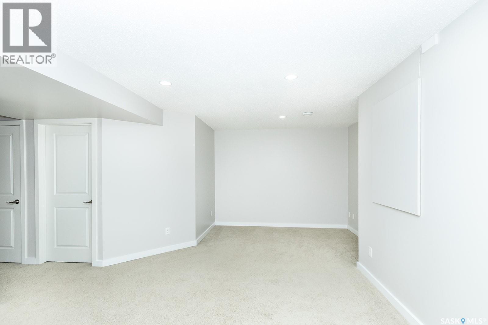 211 410 Ledingham Way Property Photo 22
