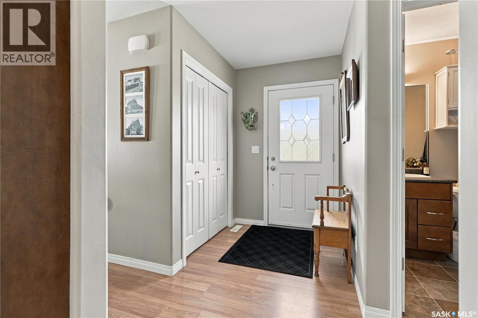 23 547 East Hampton Boulevard Property Photo 6