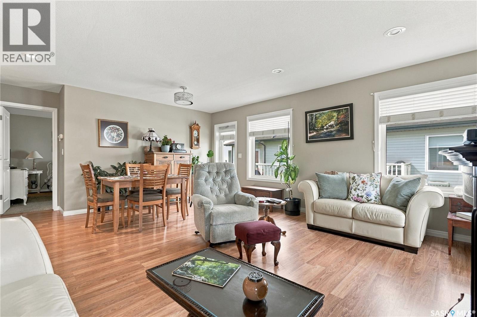 23 547 East Hampton Boulevard Property Photo 10