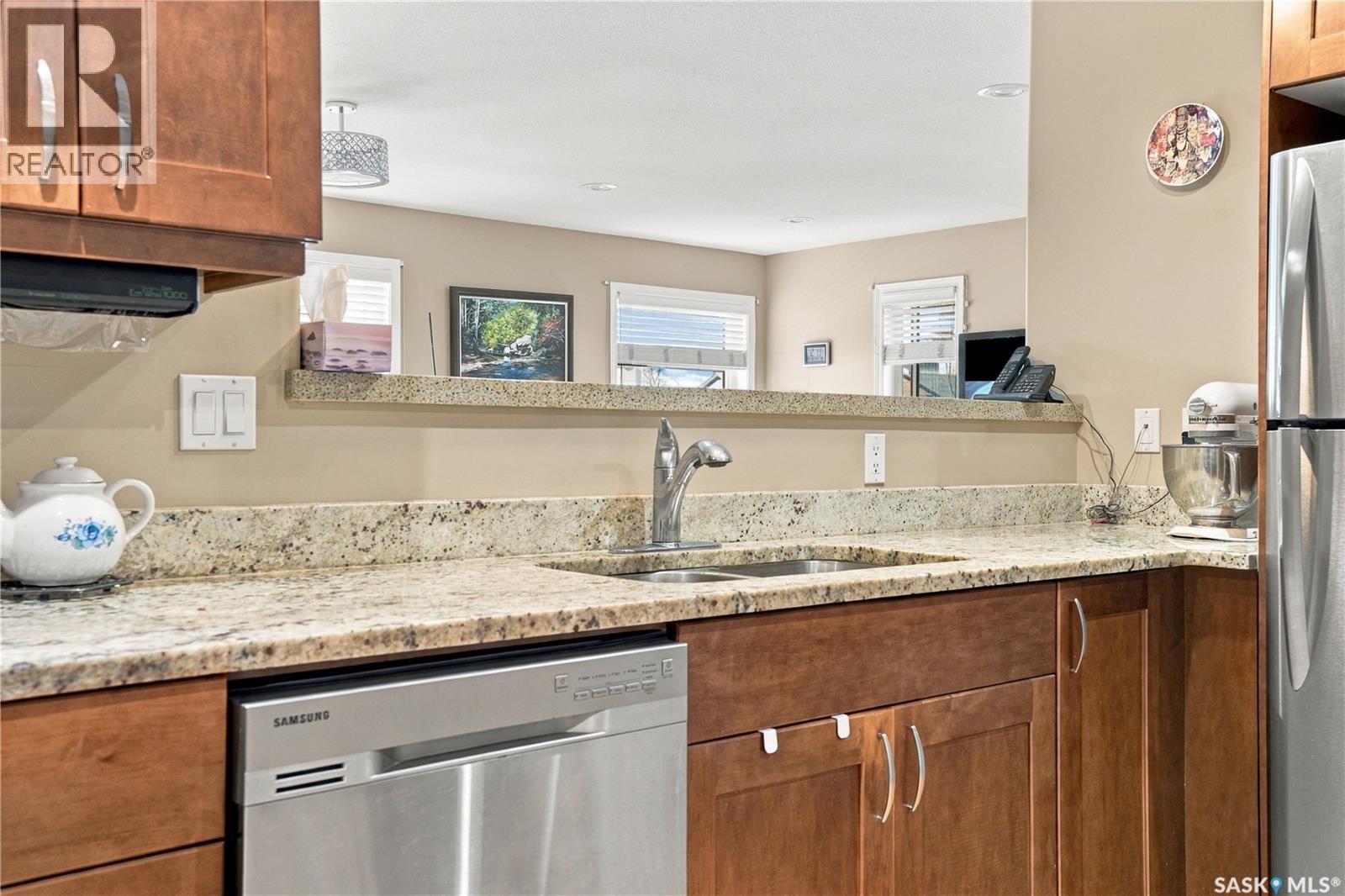 23 547 East Hampton Boulevard Property Photo 14