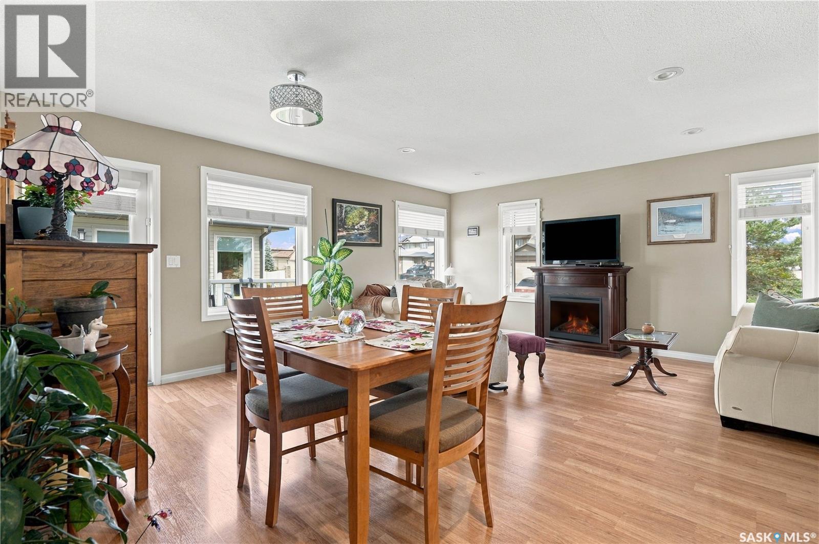 23 547 East Hampton Boulevard Property Photo 19