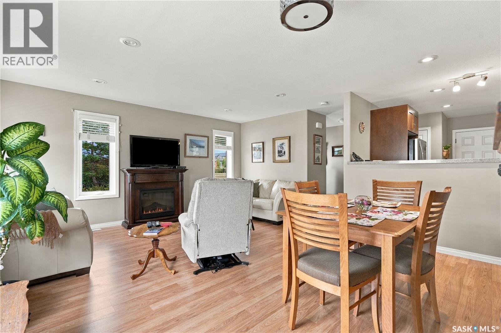 23 547 East Hampton Boulevard Property Photo 21