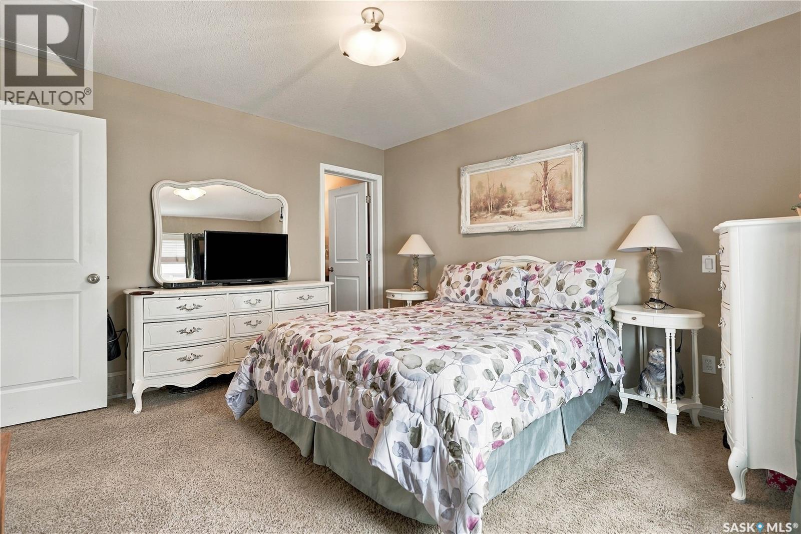 23 547 East Hampton Boulevard Property Photo 25