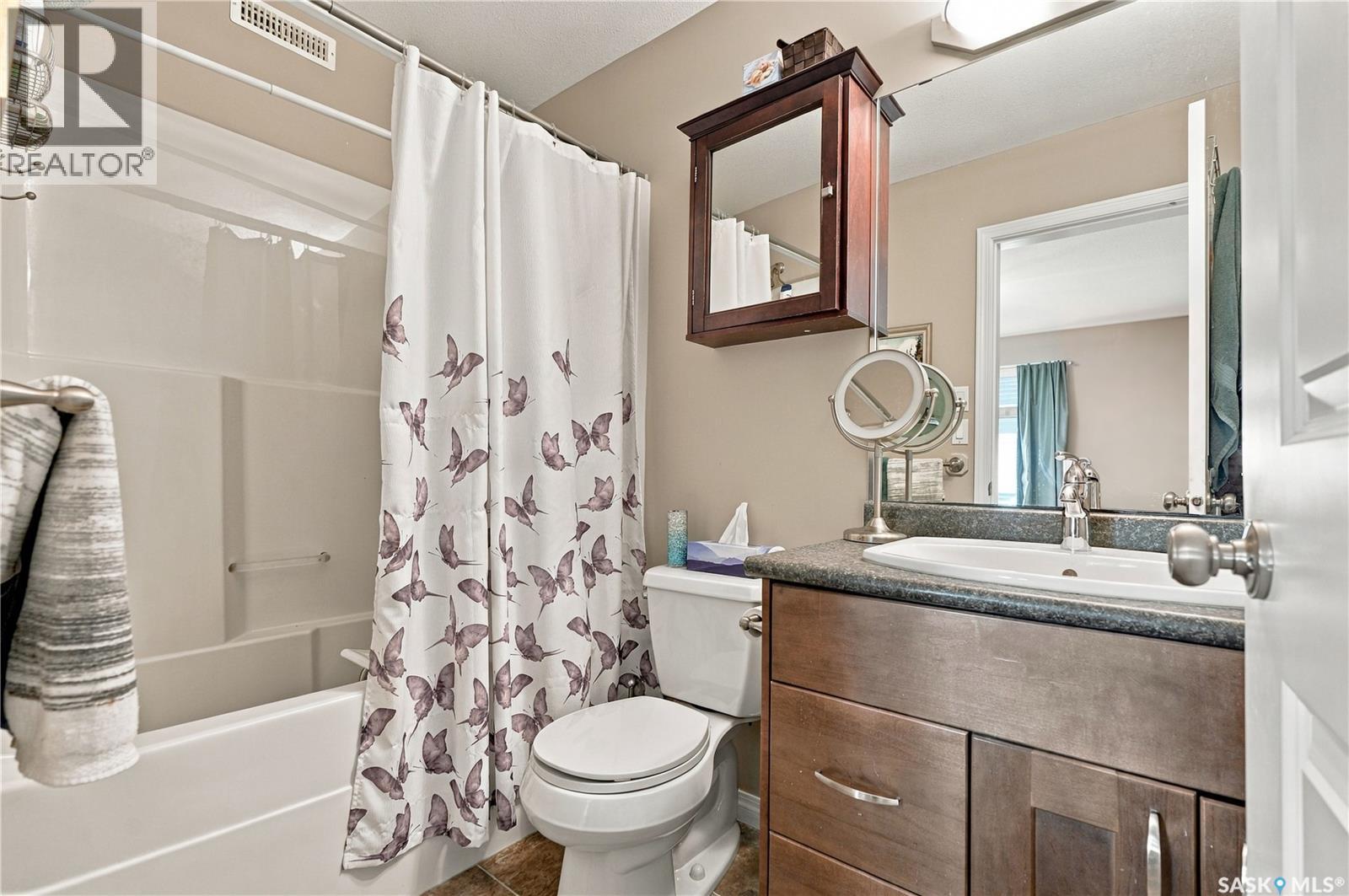 23 547 East Hampton Boulevard Property Photo 26