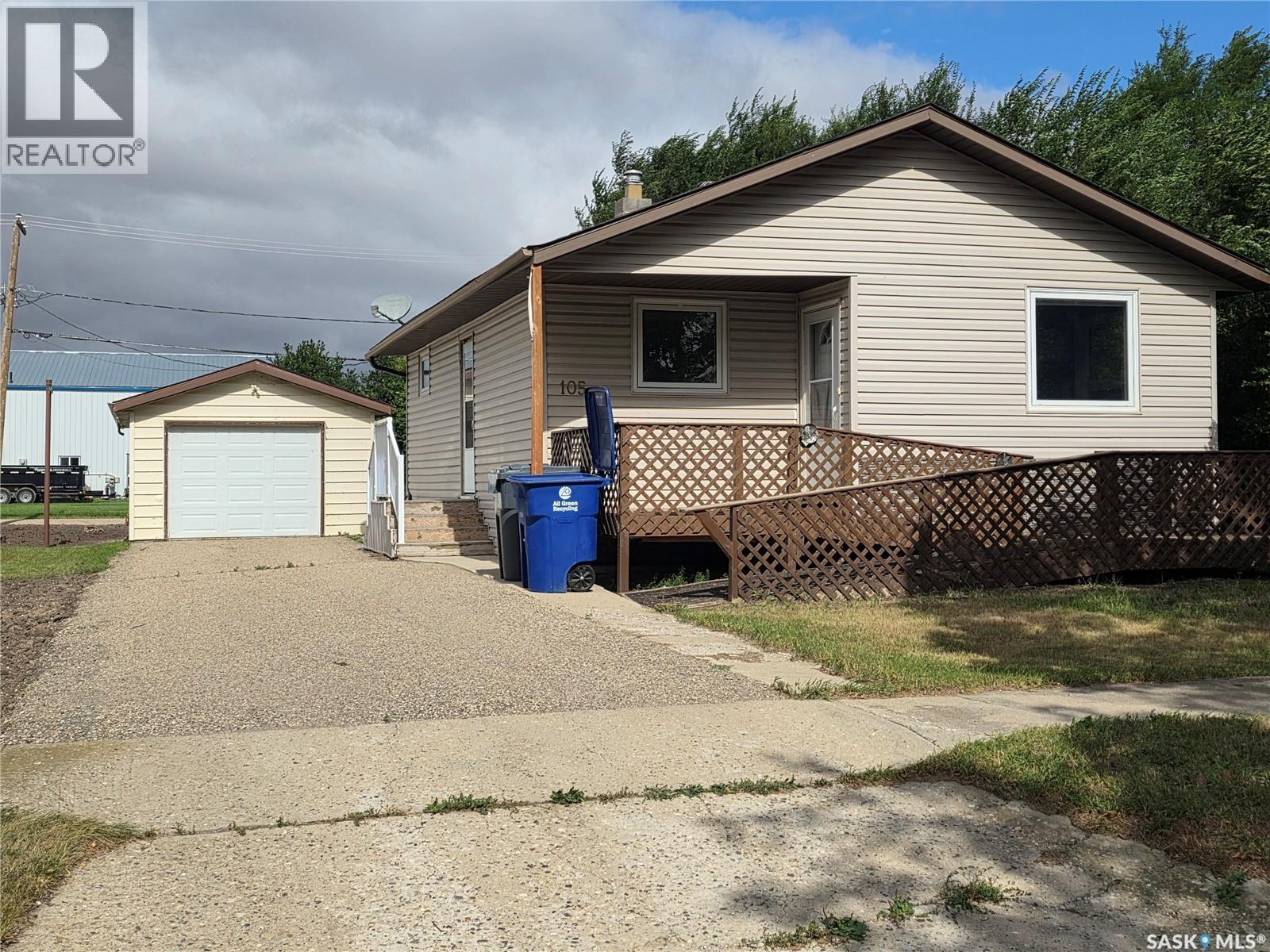 105 Ottawa Street Property Photo 2