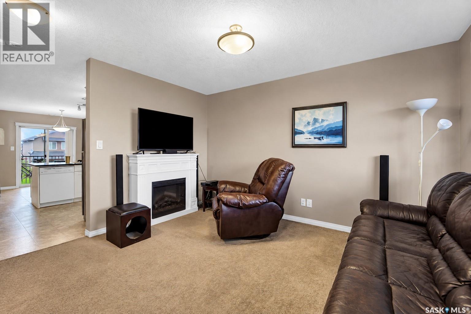 403 103 Klassen Crescent Property Photo 5