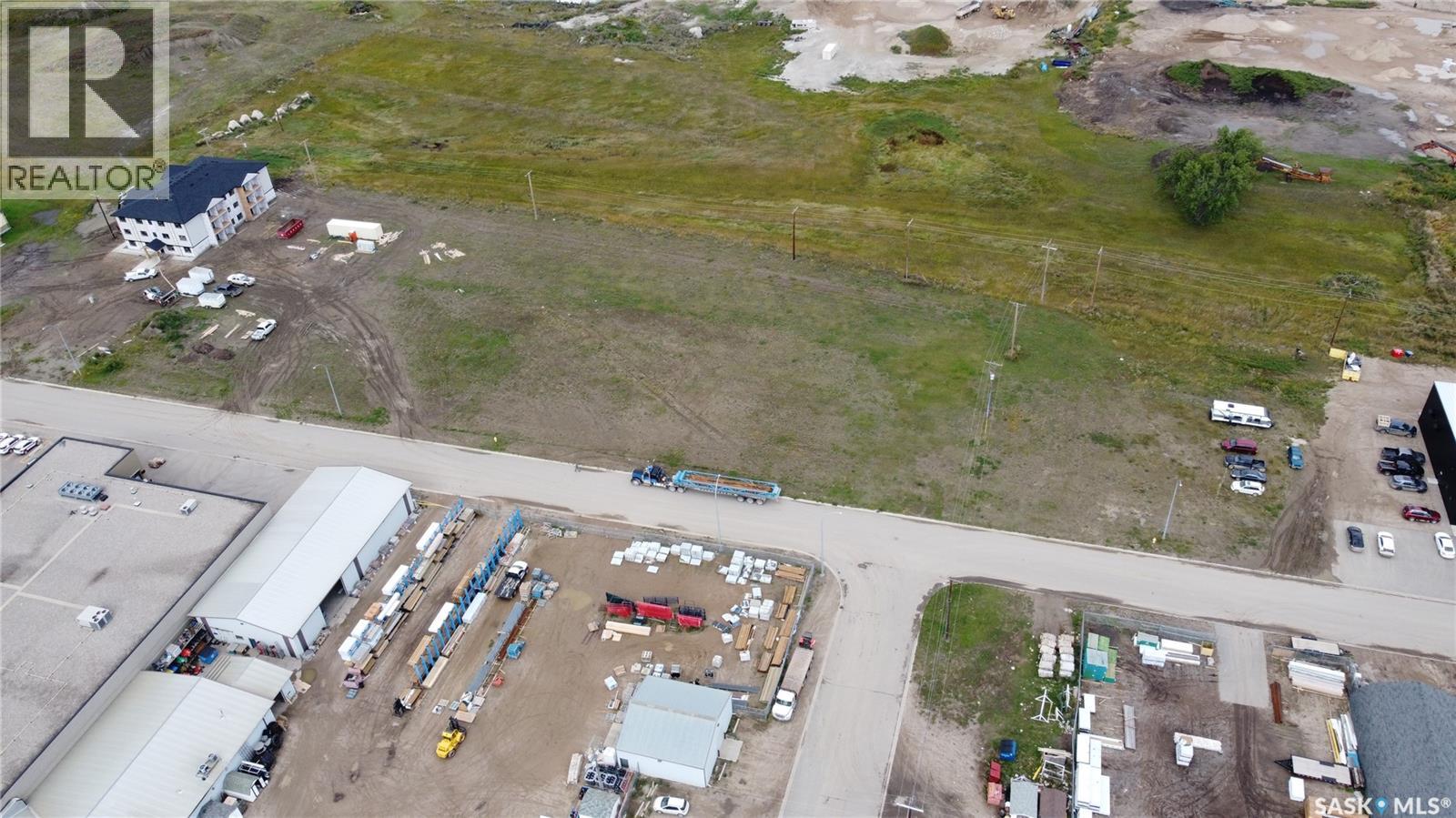 230 Railway Avenue Property Photo 1