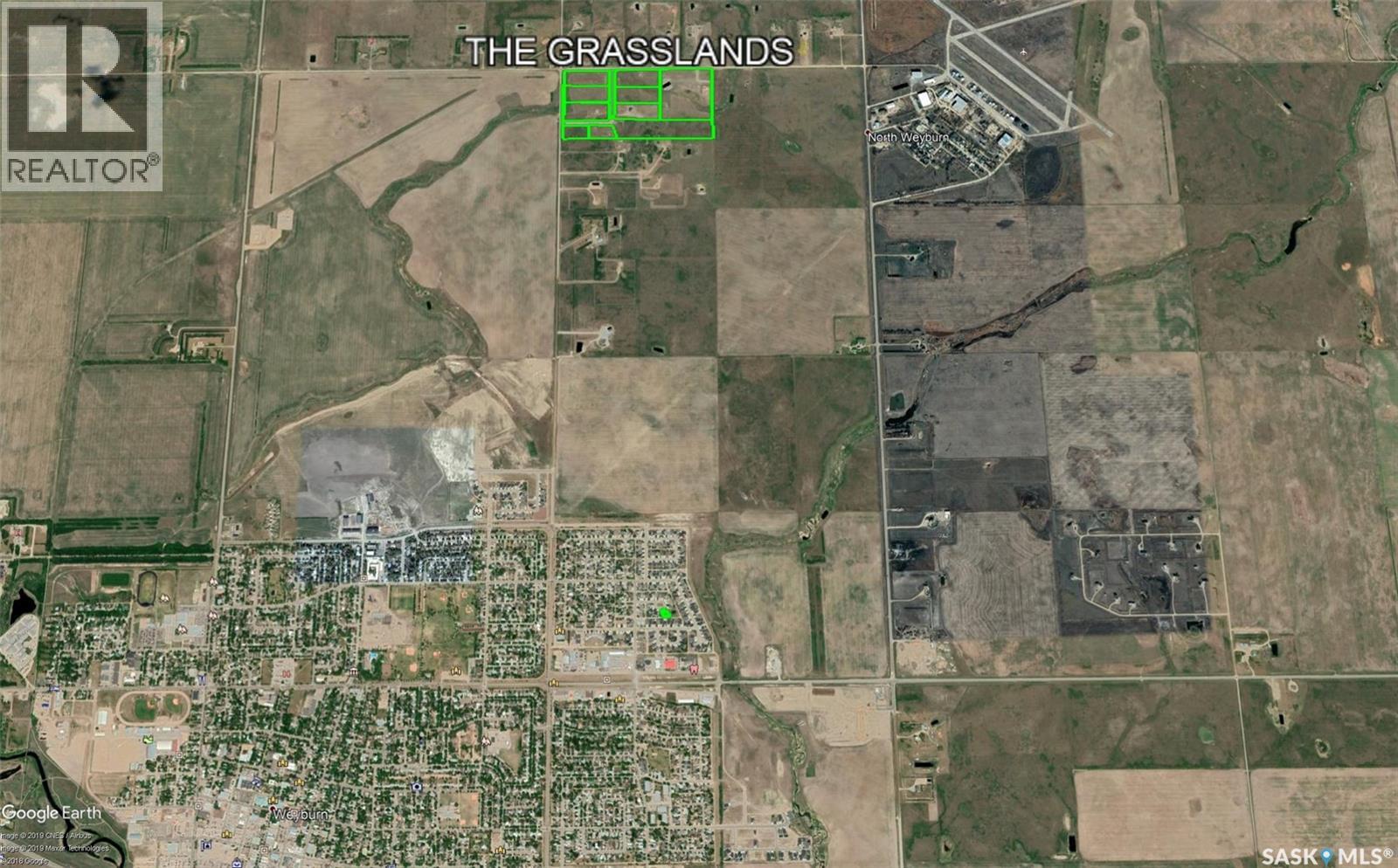 The Grasslands Property Photo 3