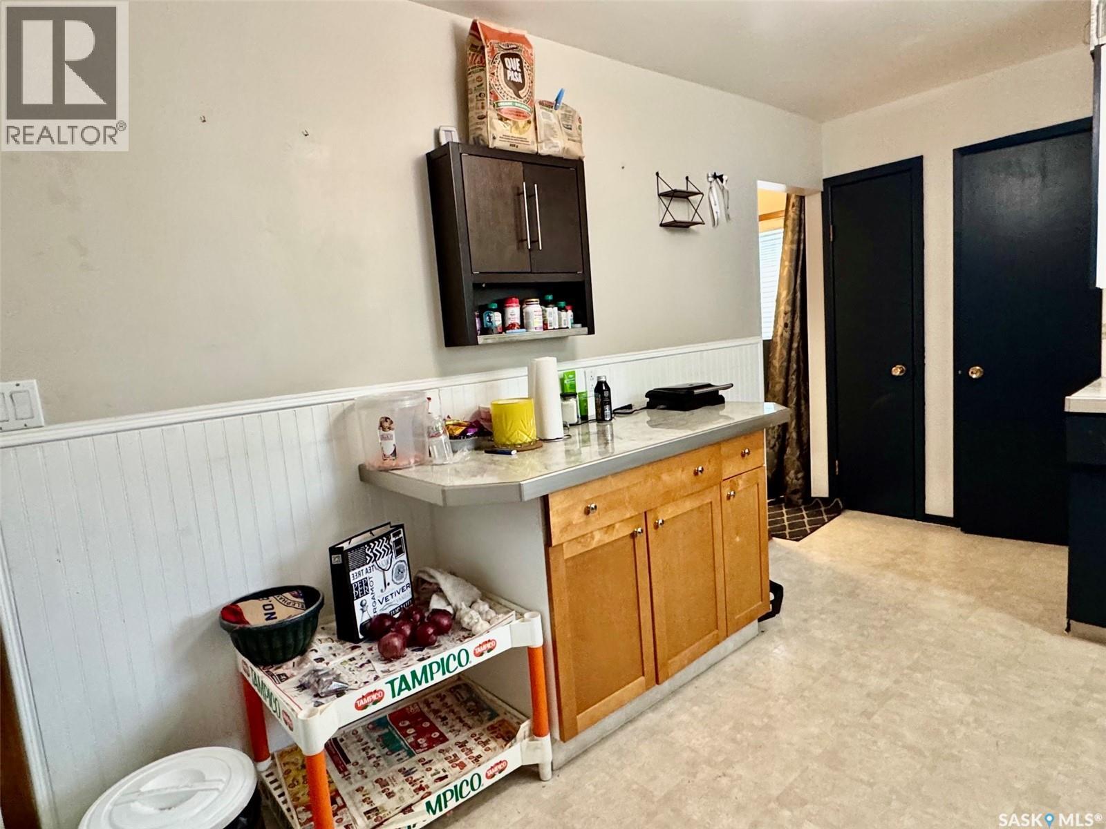 611 6th Street Property Photo 6
