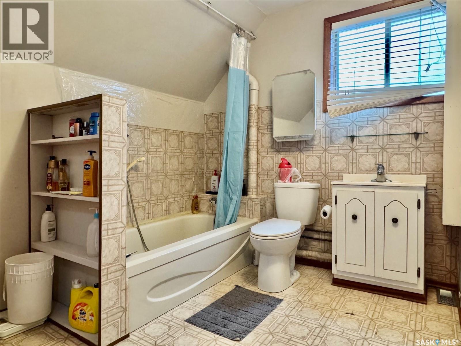 611 6th Street Property Photo 22