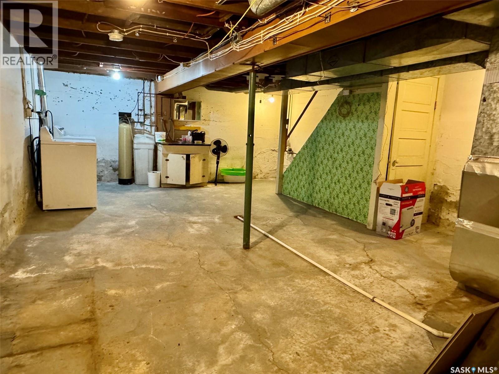 611 6th Street Property Photo 23