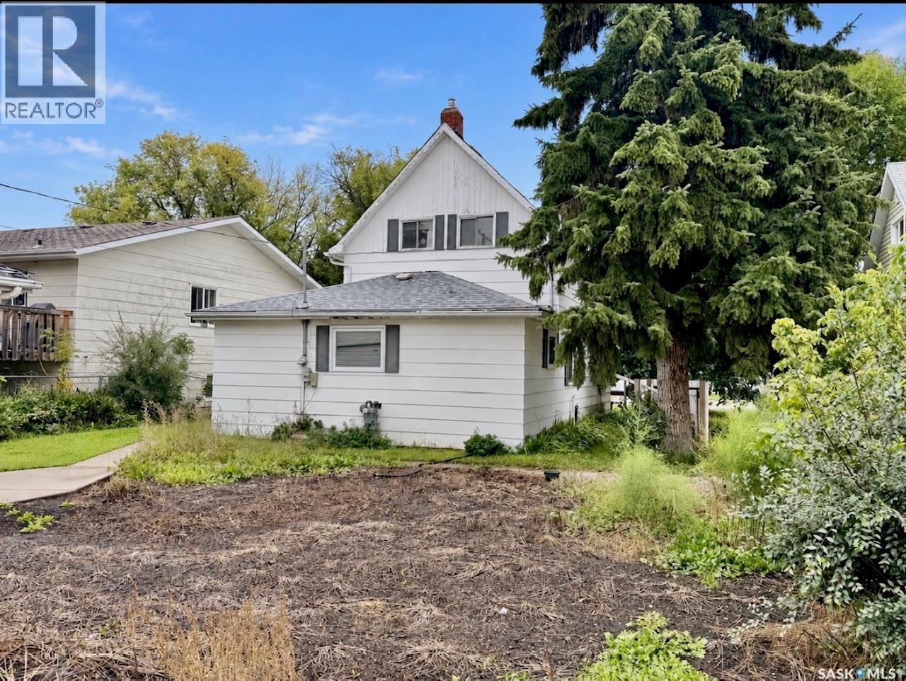 611 6th Street Property Photo 34
