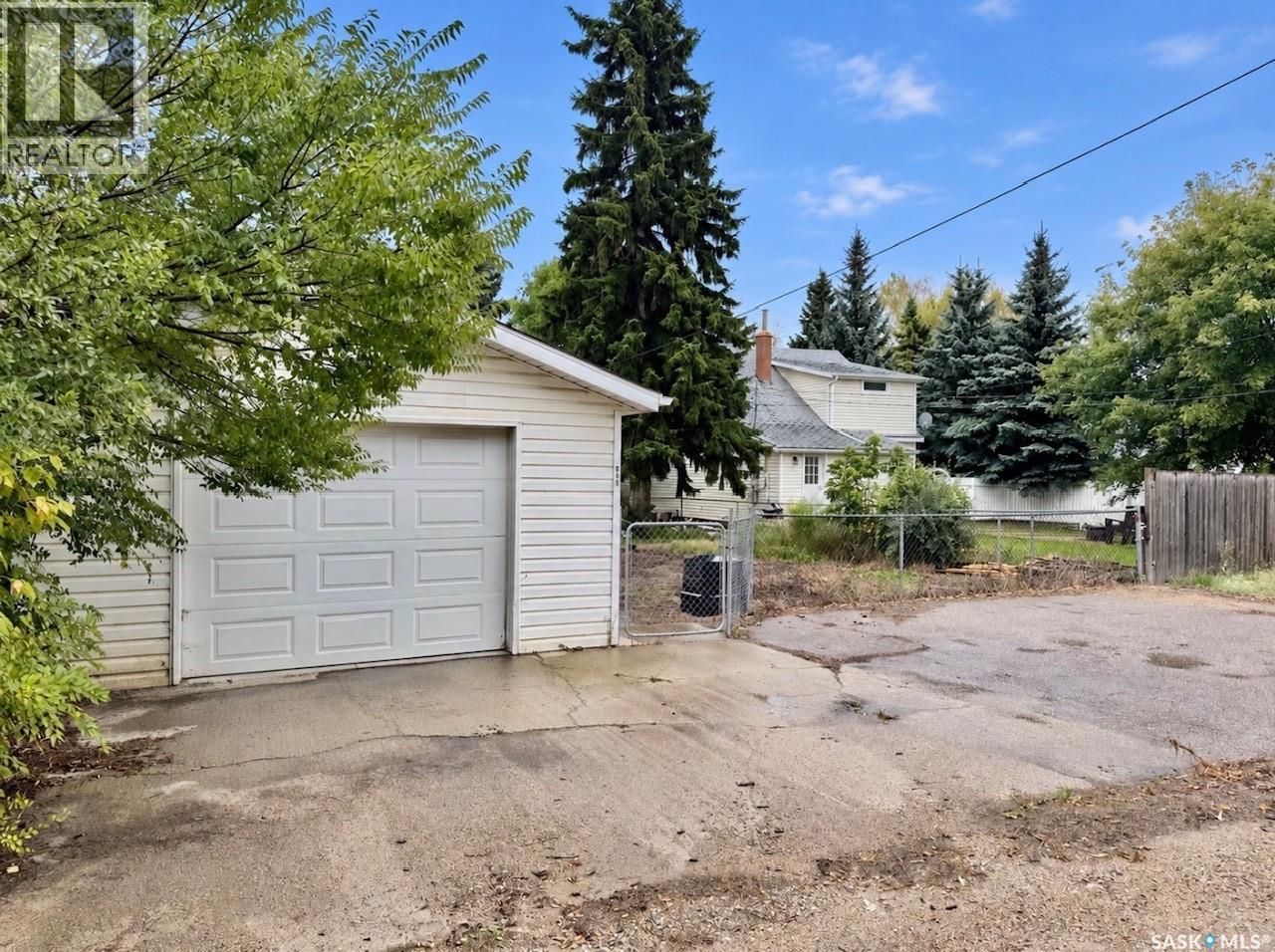 611 6th Street Property Photo 39