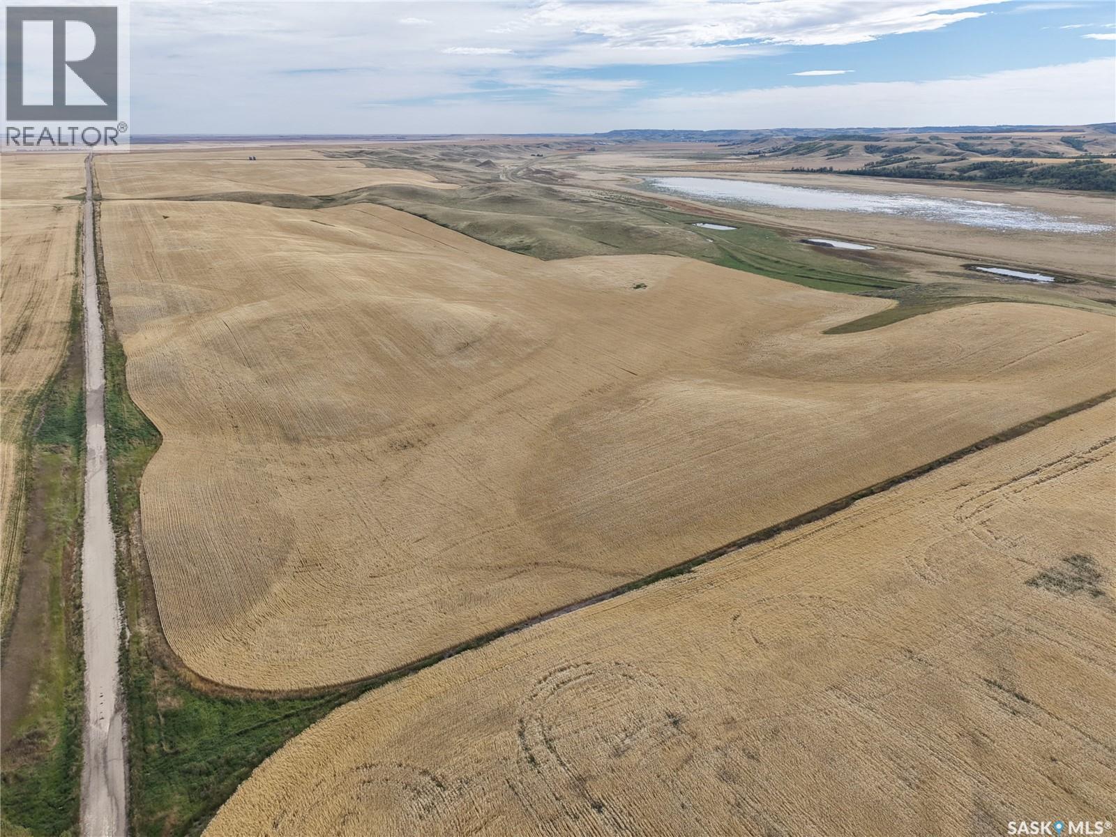 531.43 Acres Mixed Use Land Near Willow Bunch Property Photo 1