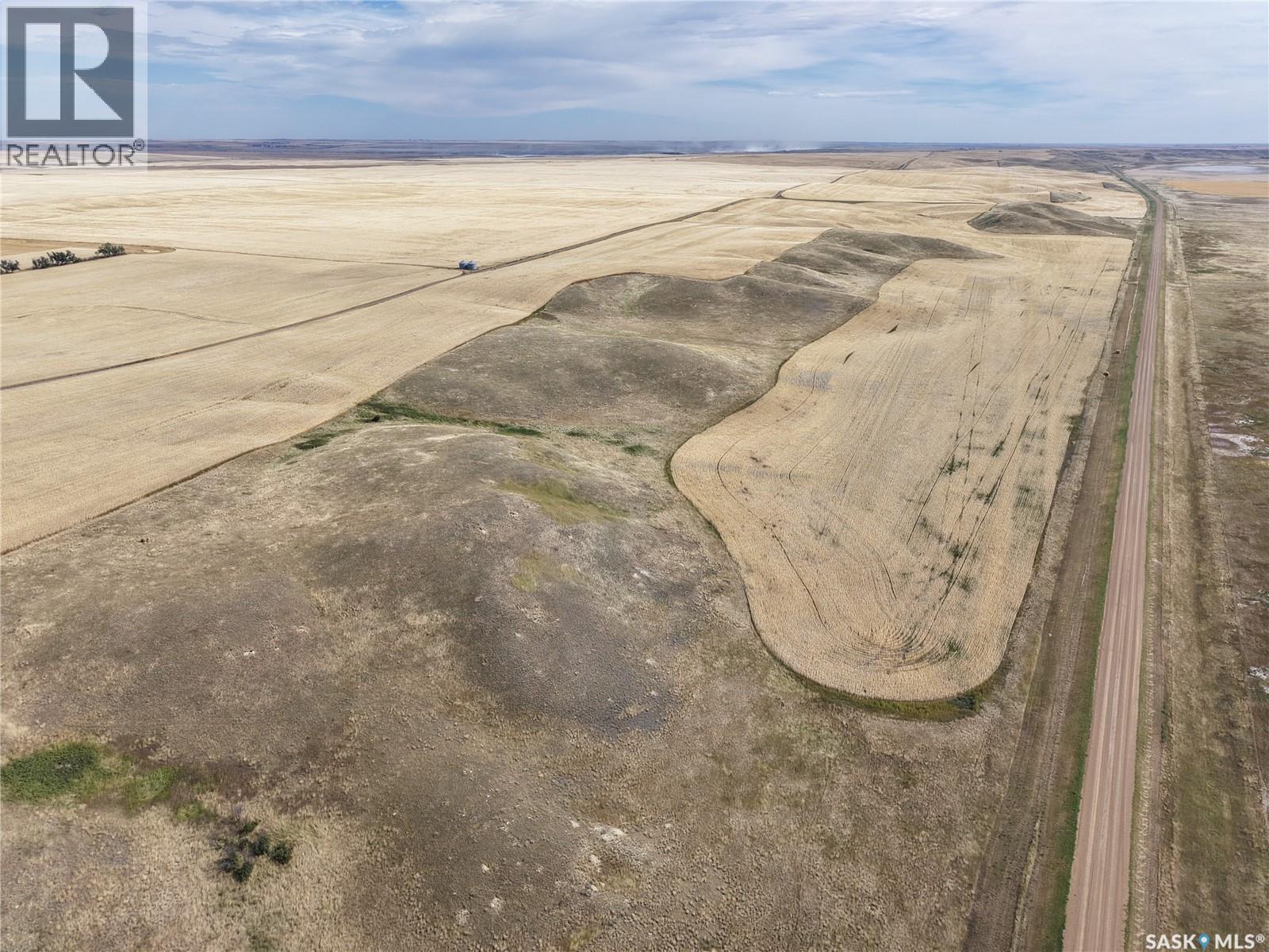 531.43 Acres Mixed Use Land Near Willow Bunch Property Photo 14