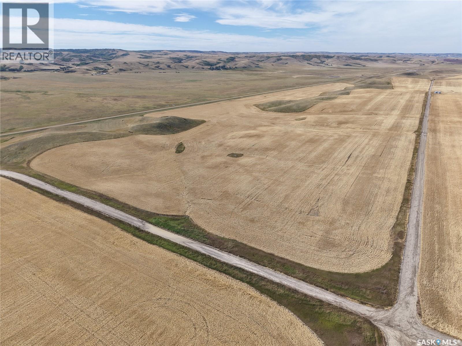 531.43 Acres Mixed Use Land Near Willow Bunch Property Photo 17