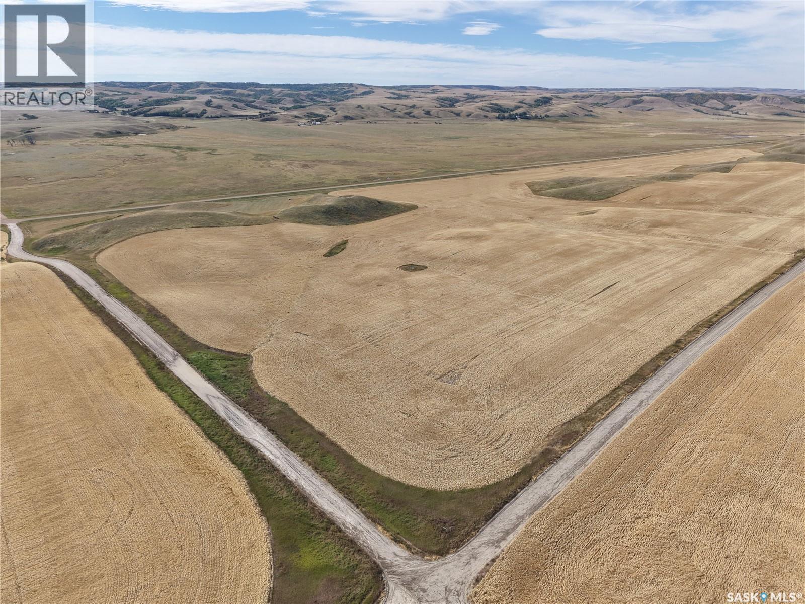 531.43 Acres Mixed Use Land Near Willow Bunch Property Photo 18