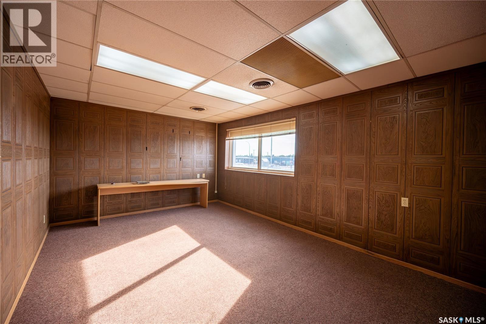 135 York Road E Property Photo 21