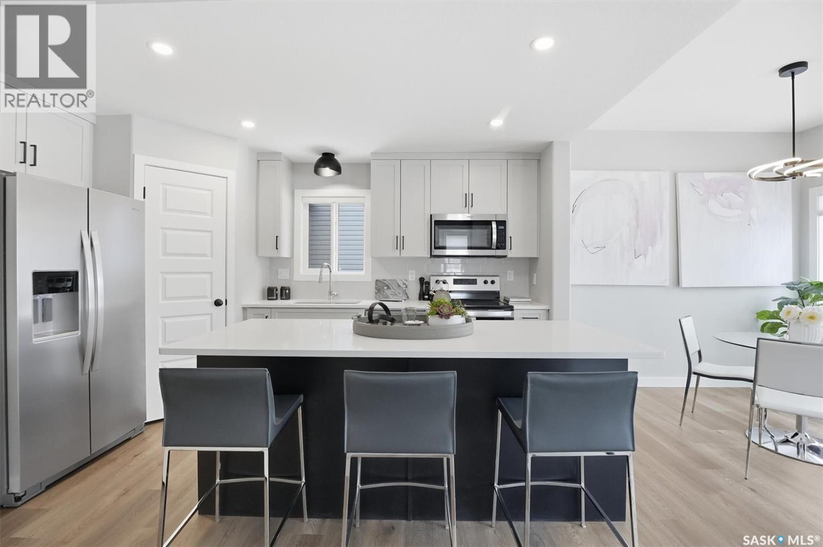 262 Asokanihkew Crescent Property Photo 4