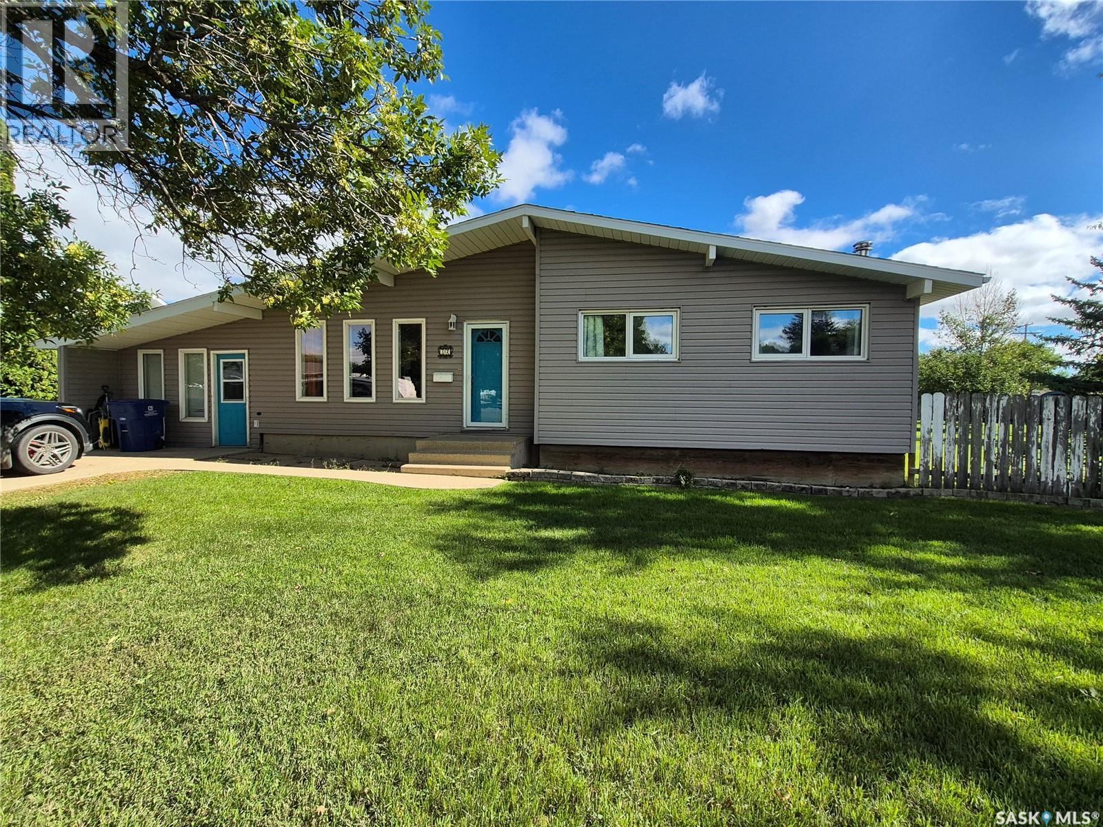 32 Metheral Bay Property Photo 1
