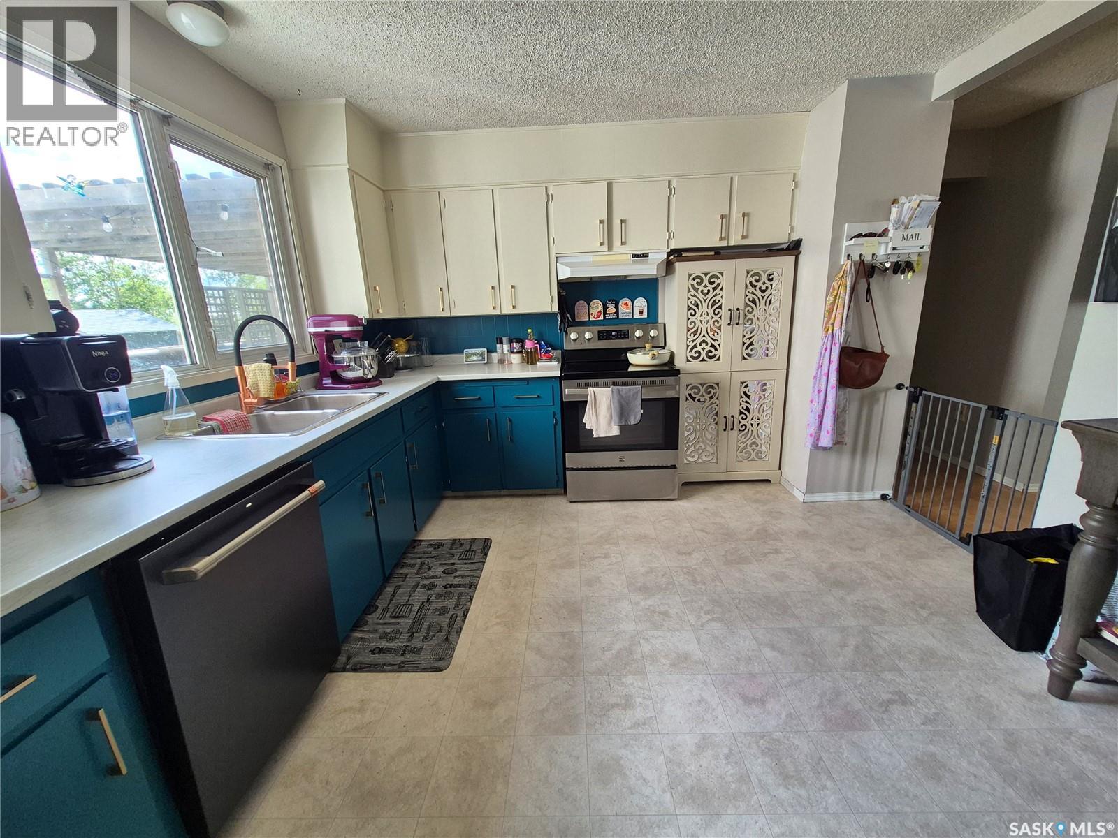 32 Metheral Bay Property Photo 12