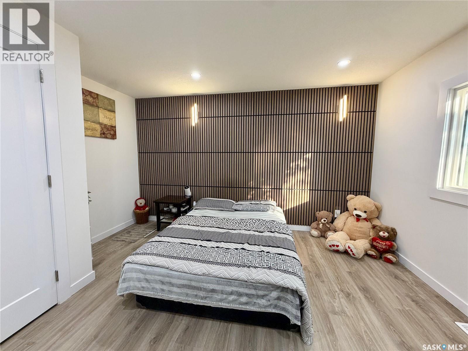 60 1035 Boychuk Drive Property Photo 11