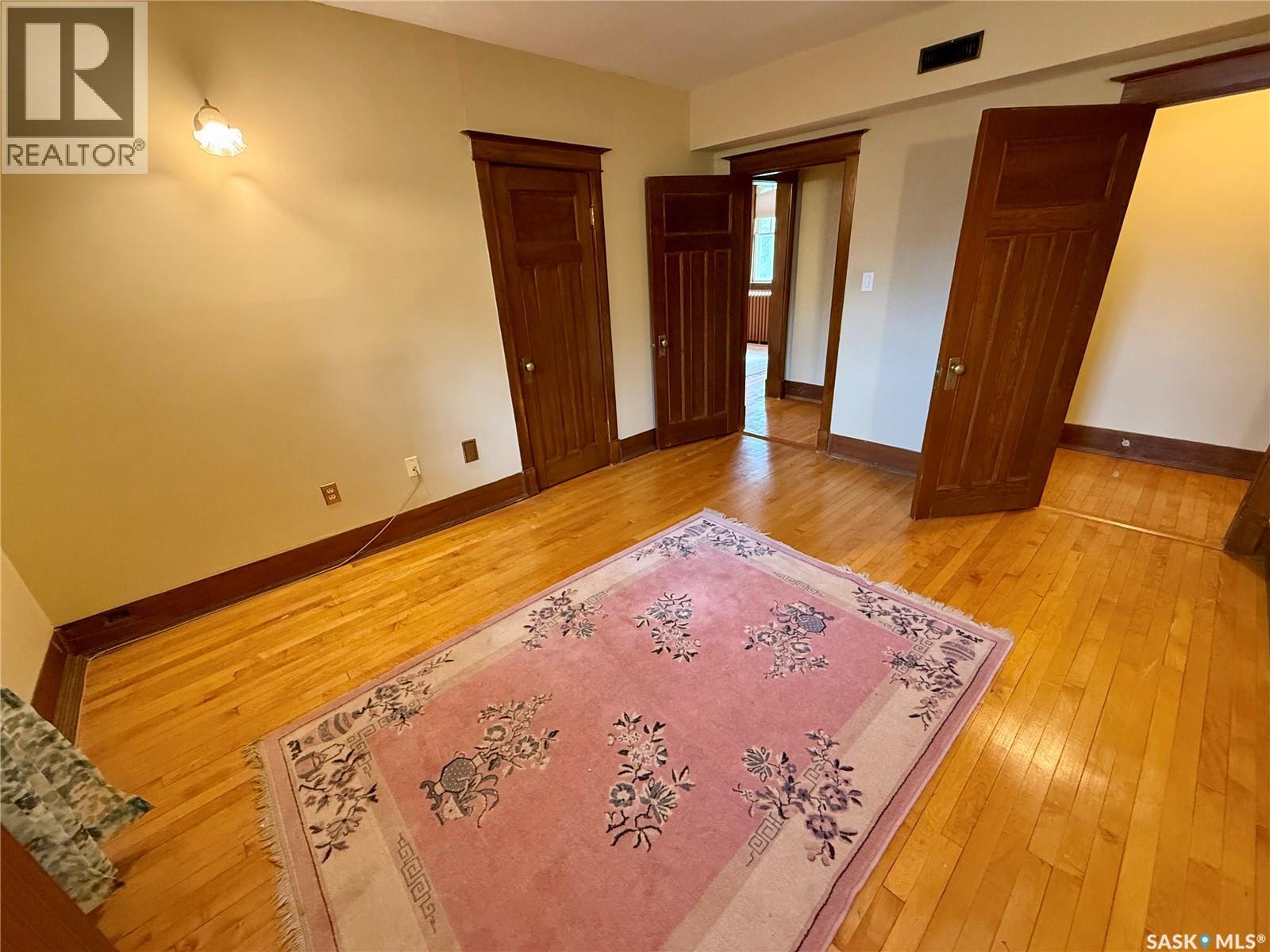 2990 Albert Street Property Photo 31