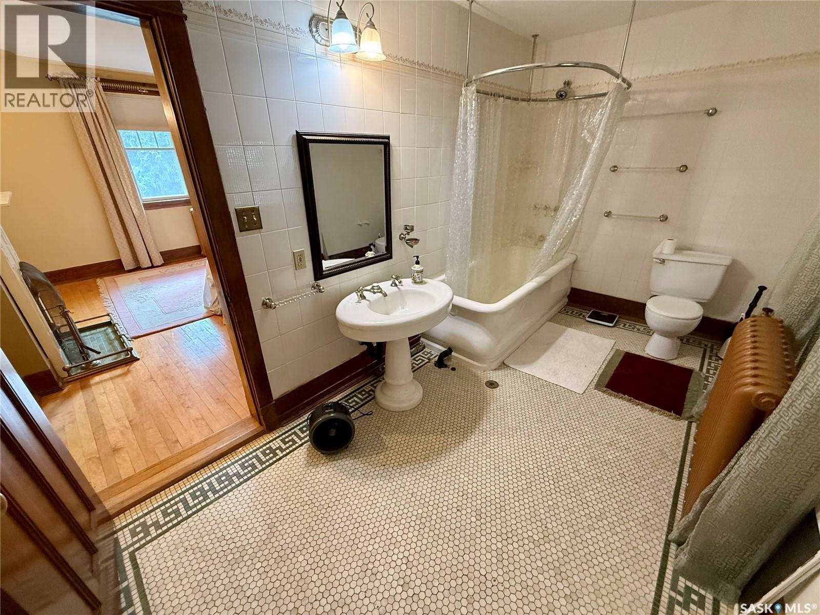 2990 Albert Street Property Photo 36