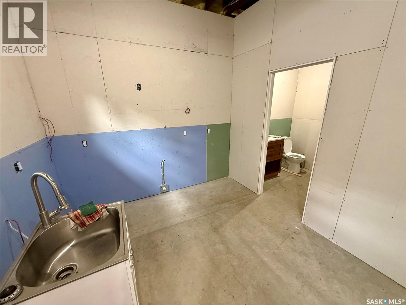 2990 Albert Street Property Photo 63