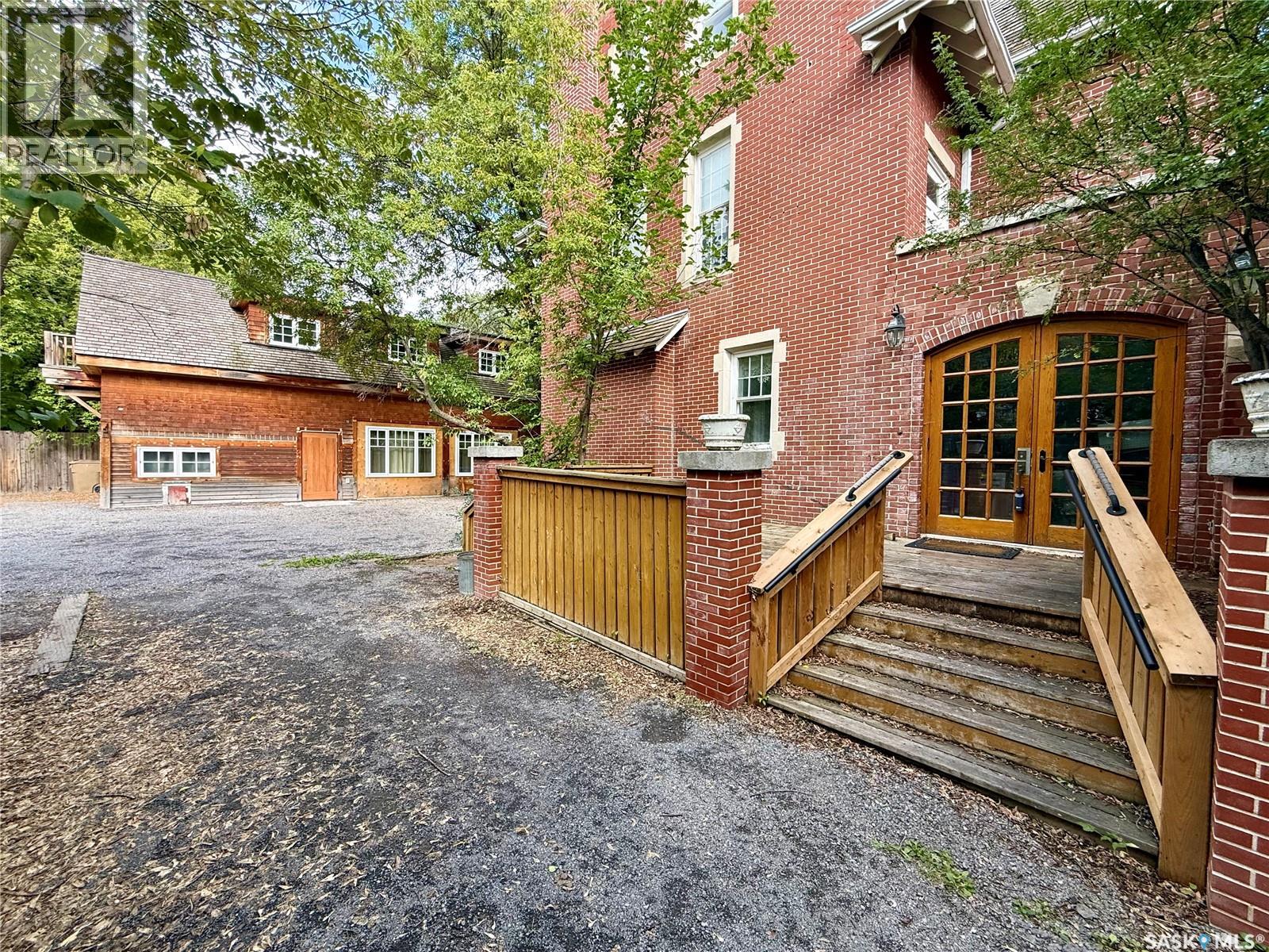 2990 Albert Street Property Photo 84