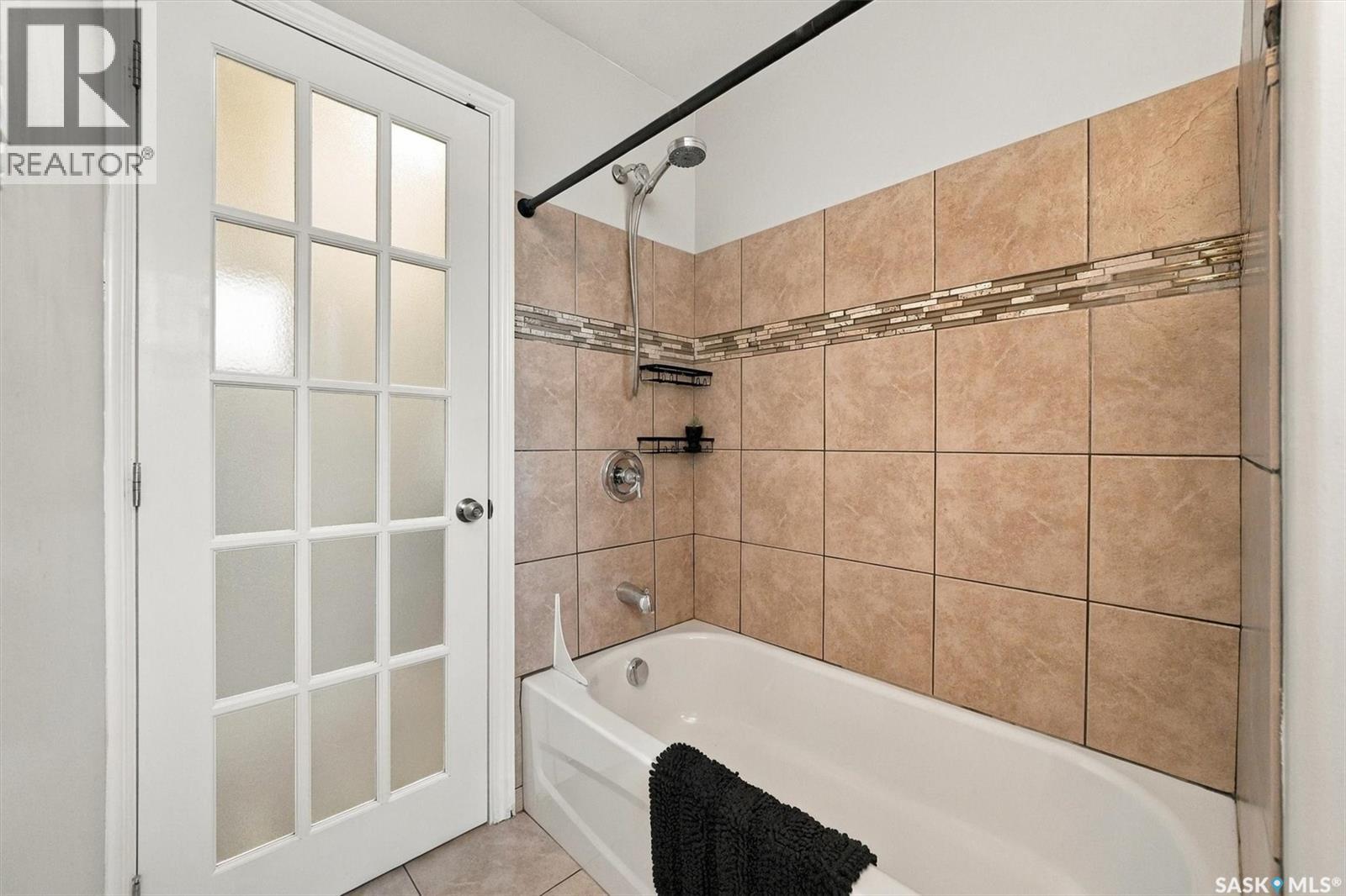 134 Ross Crescent Property Photo 18