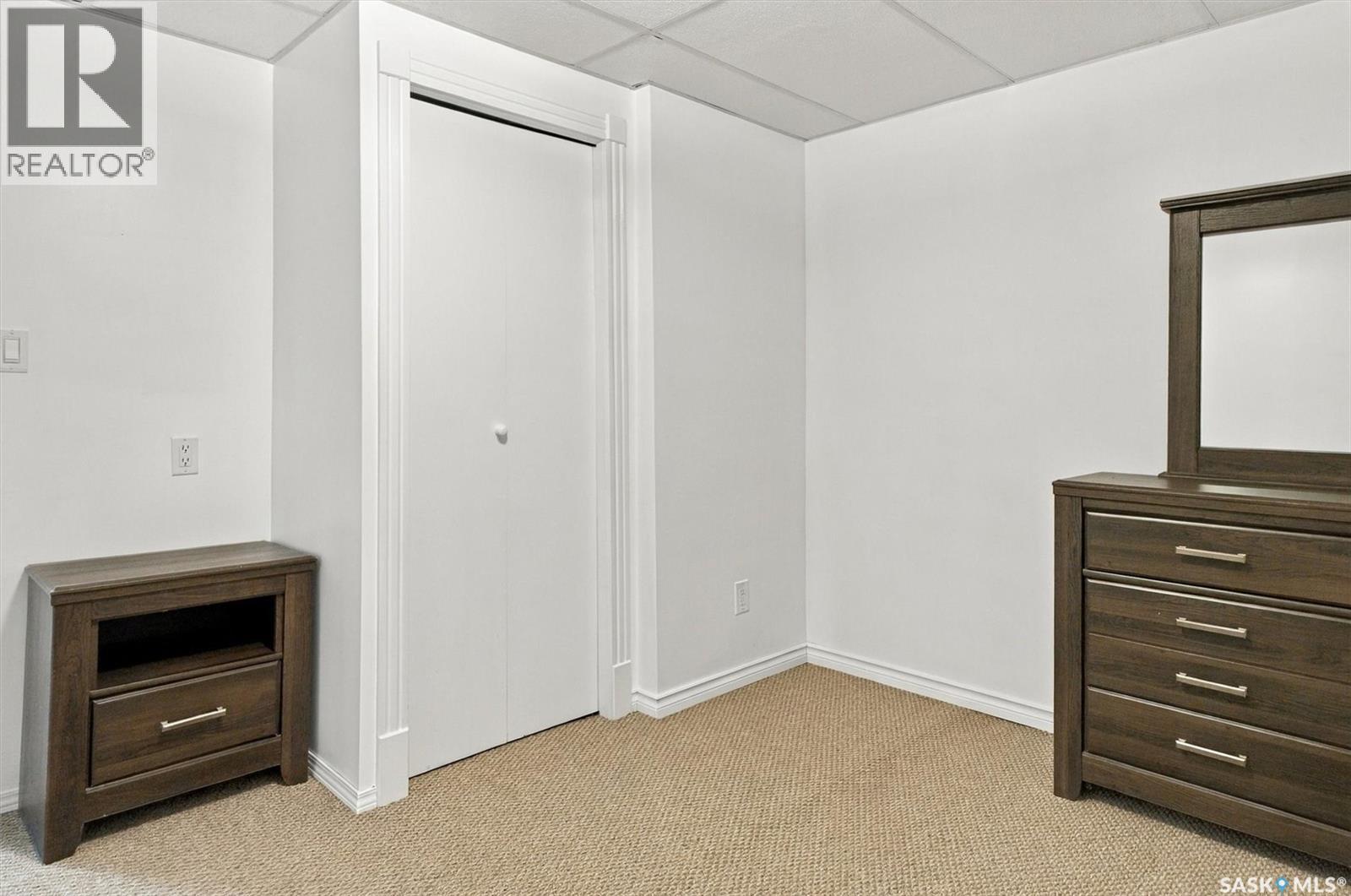 134 Ross Crescent Property Photo 28