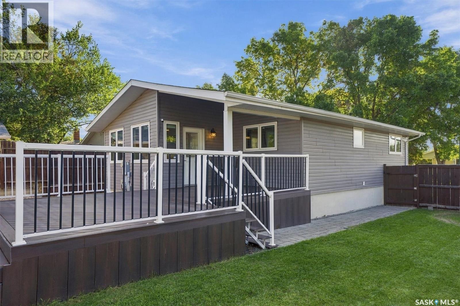 134 Ross Crescent Property Photo 41