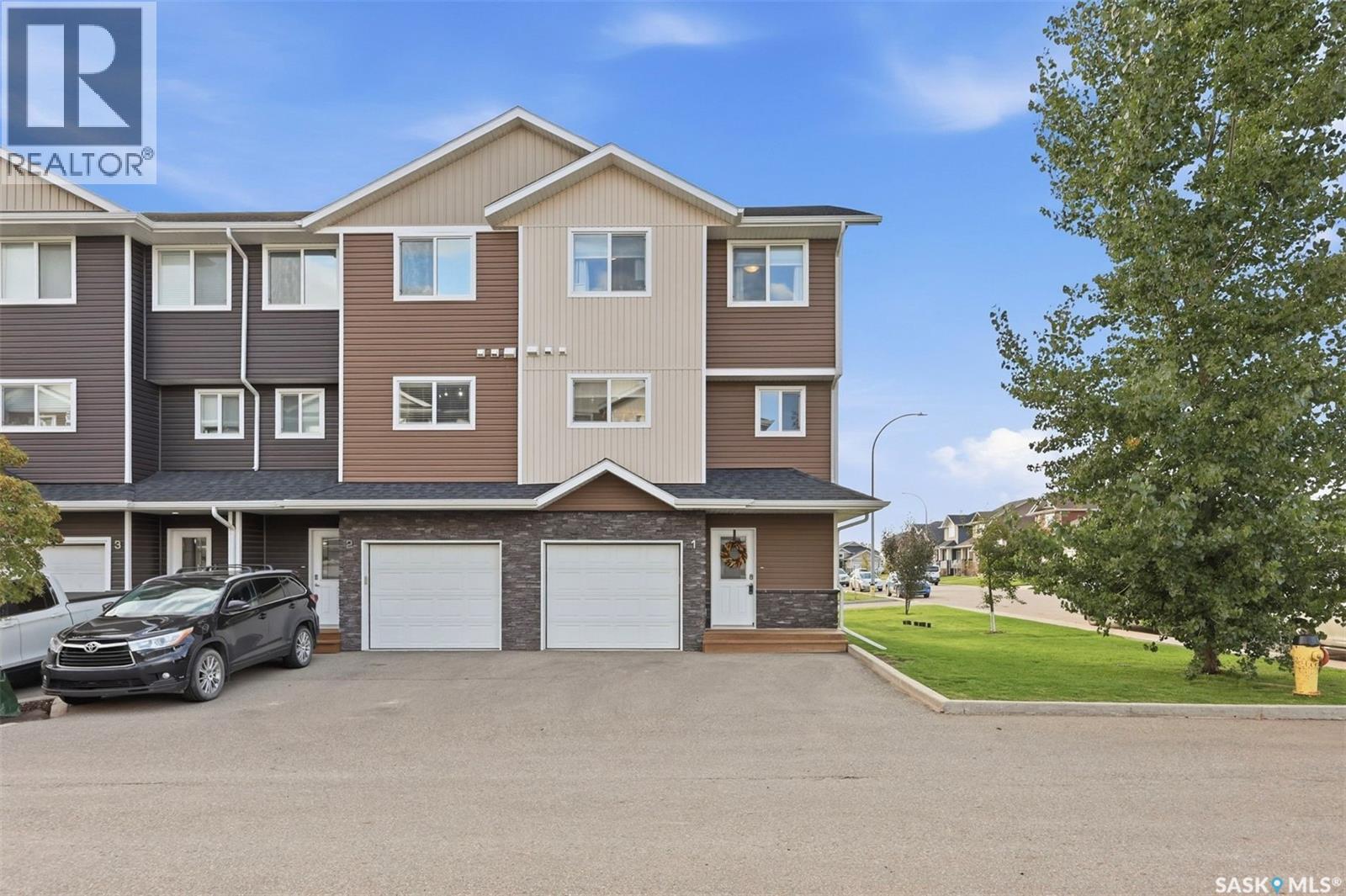 1 1060 Parr Hill Drive Property Photo 1