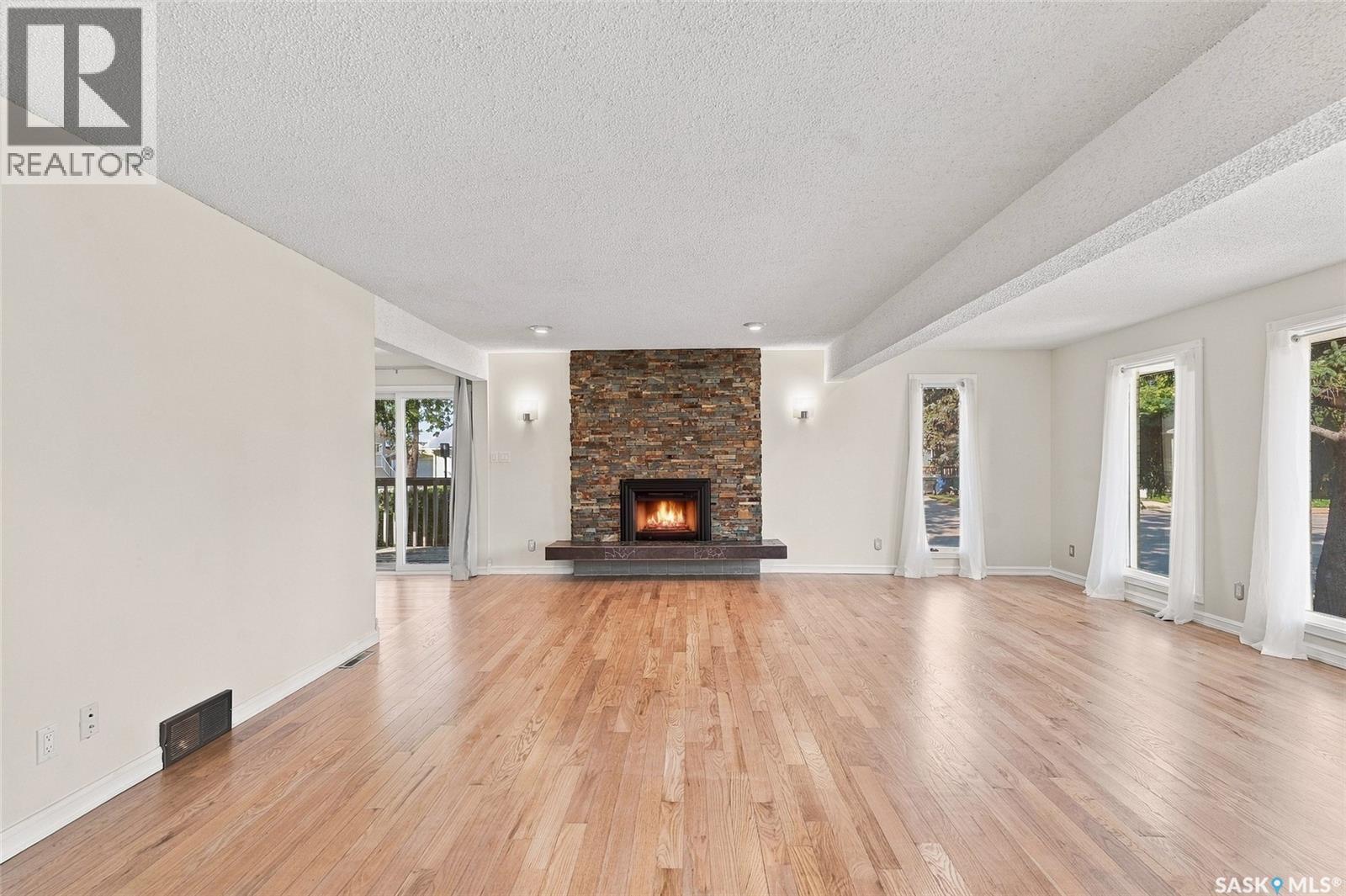 3445 Caen Street Property Photo 6
