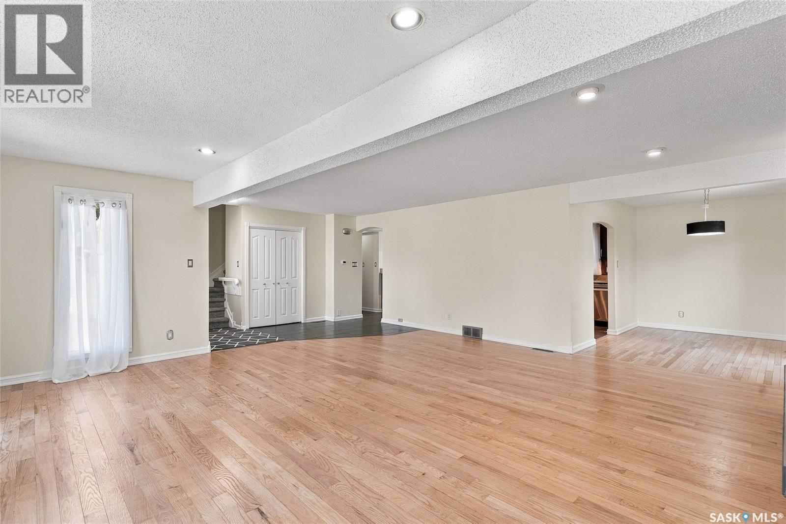 3445 Caen Street Property Photo 8