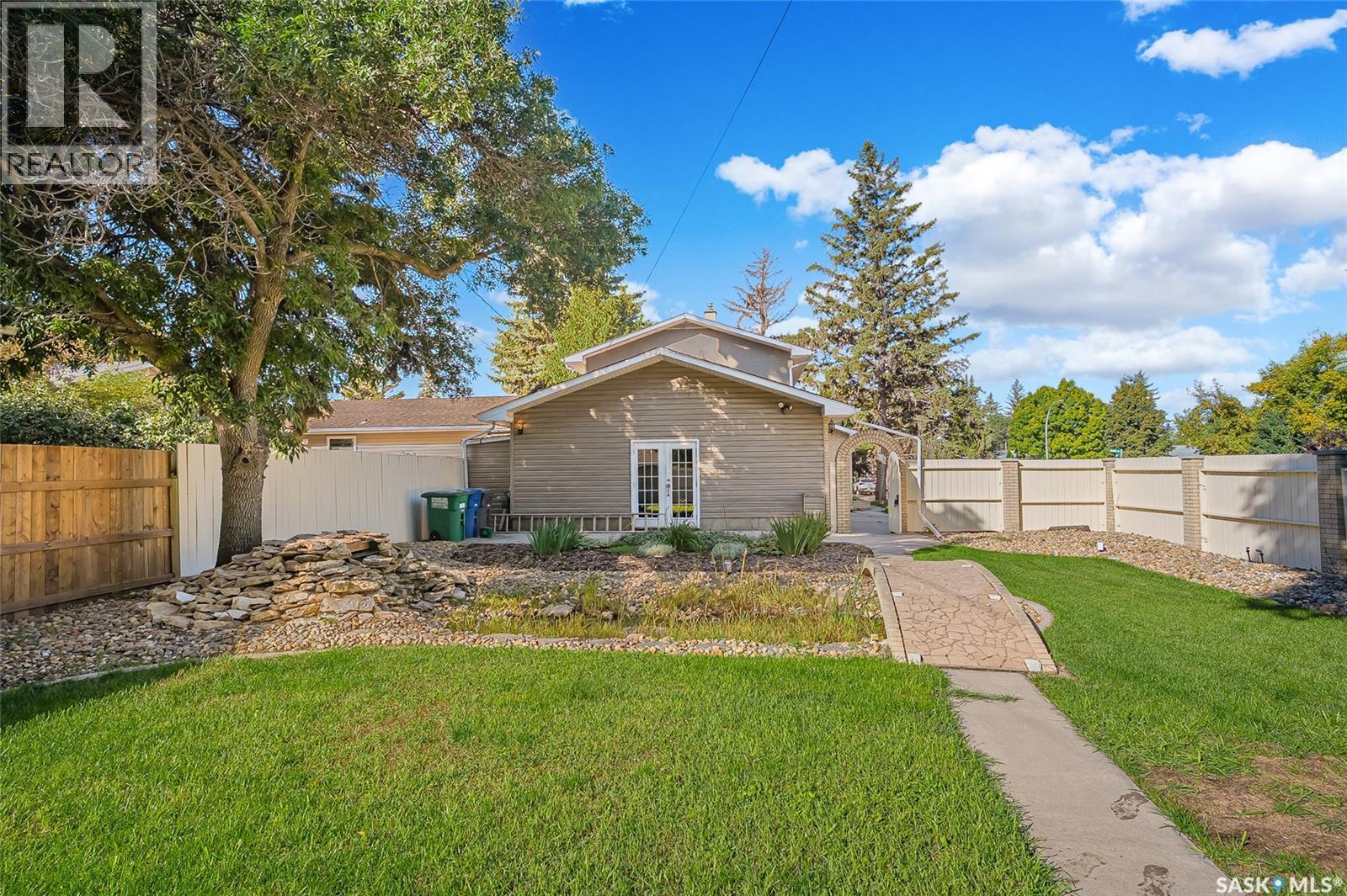 3445 Caen Street Property Photo 42