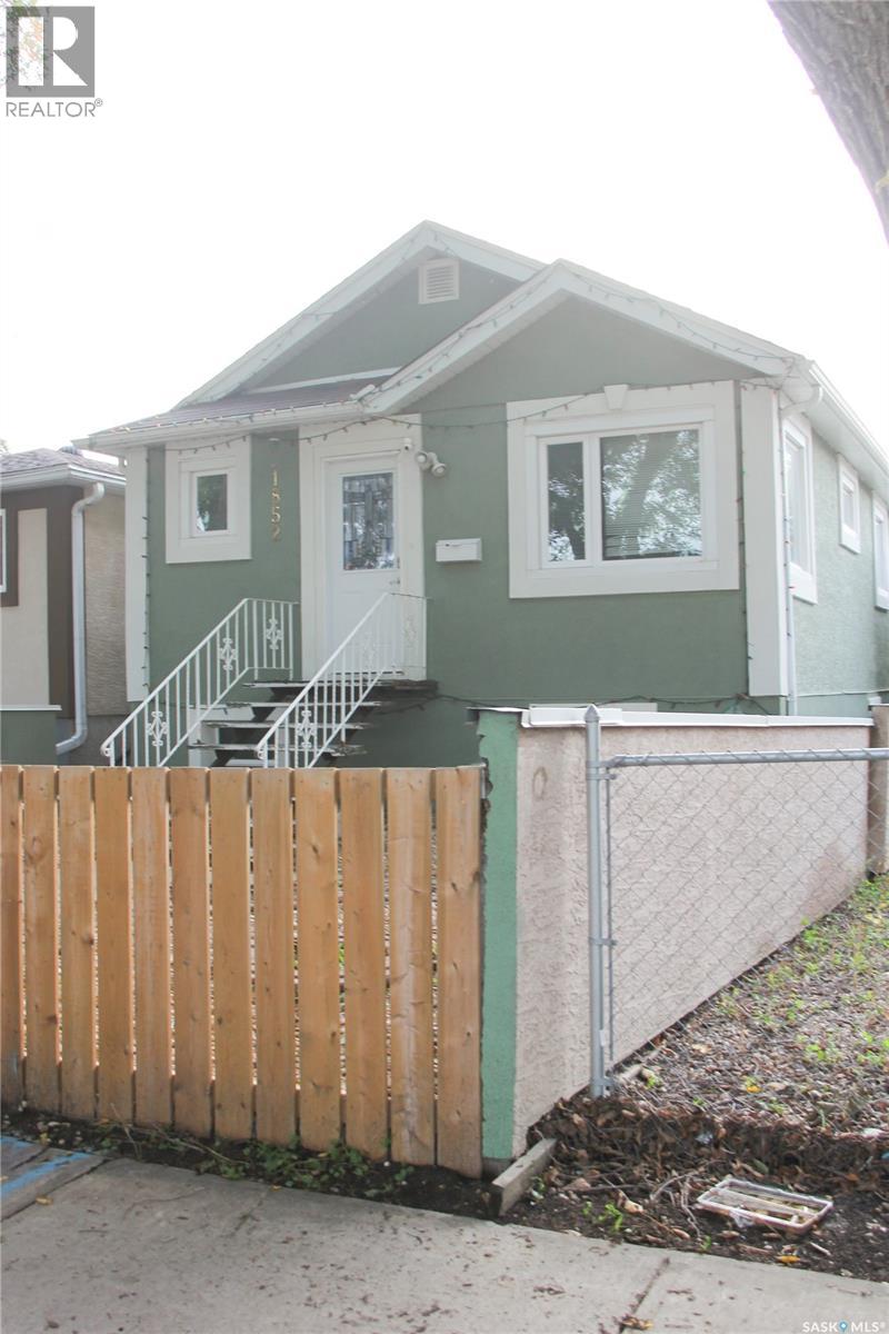 1852 Quebec Street Property Photo 2