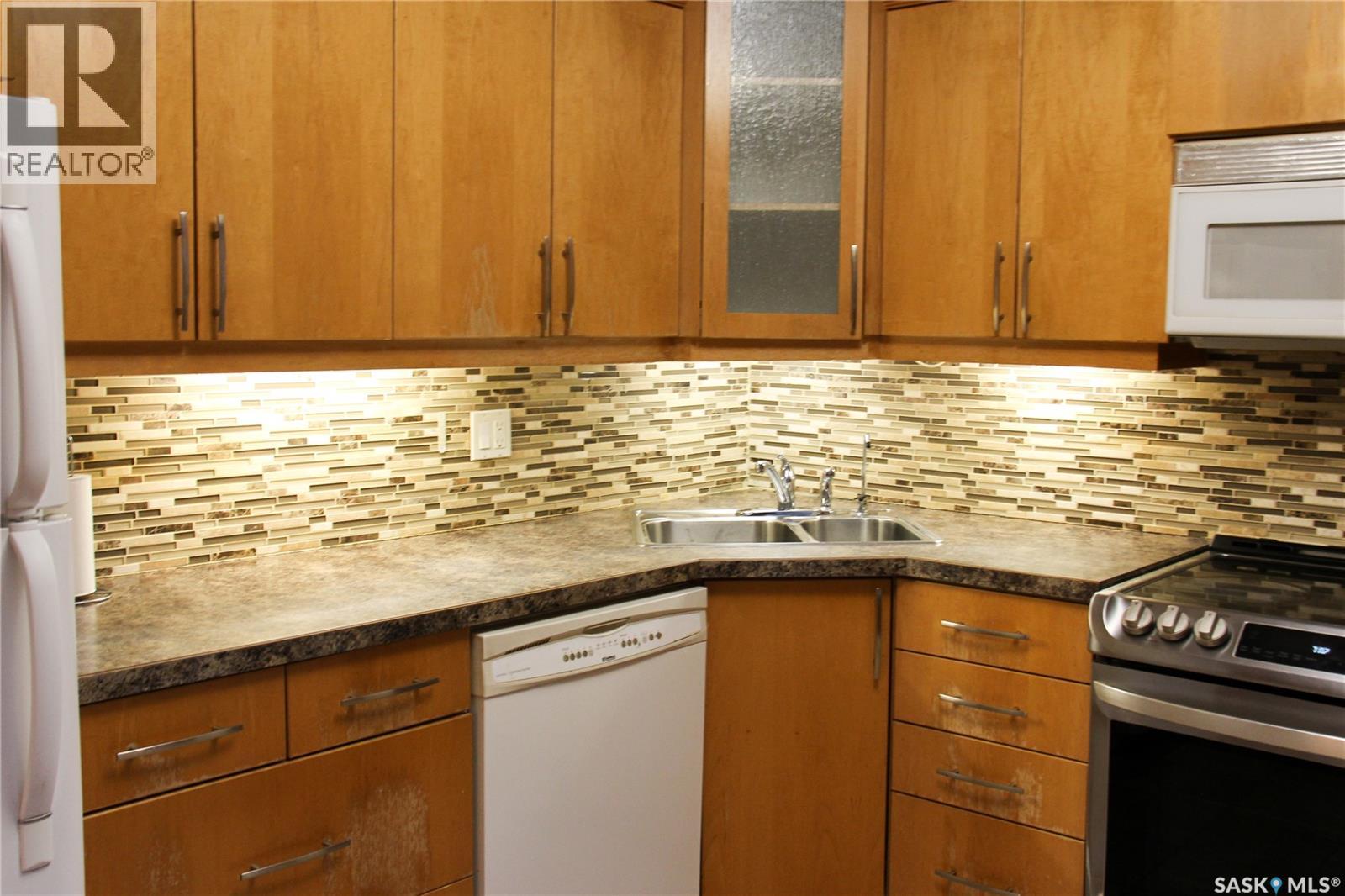 1852 Quebec Street Property Photo 13