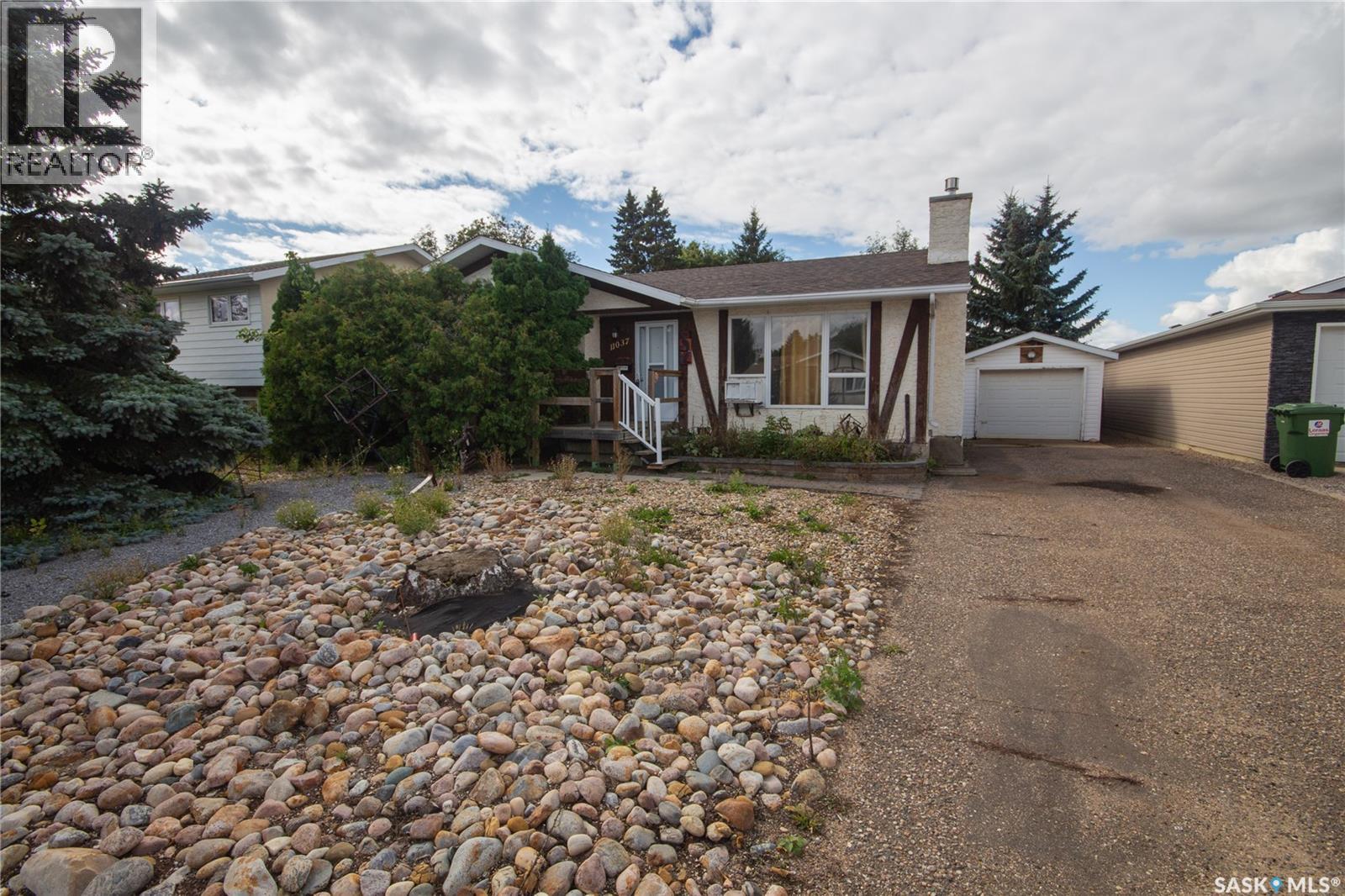 11037 Martin CRESCENT