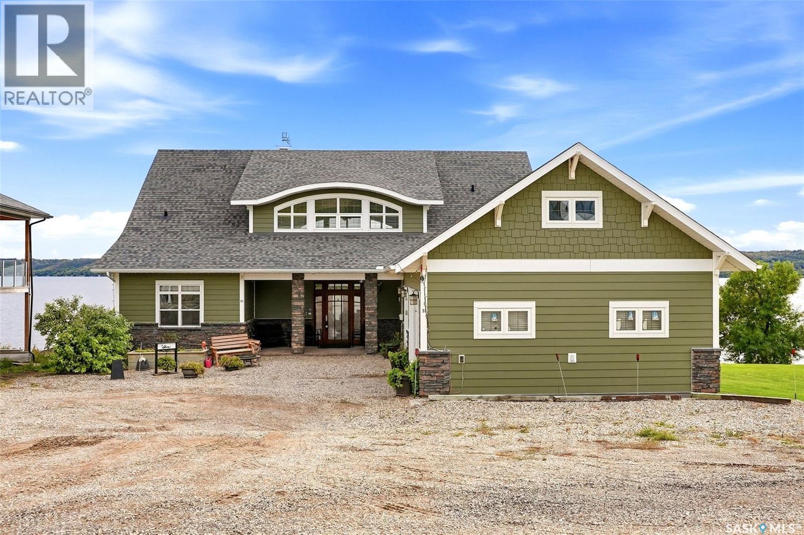 50 Aaron Place Property Photo 4