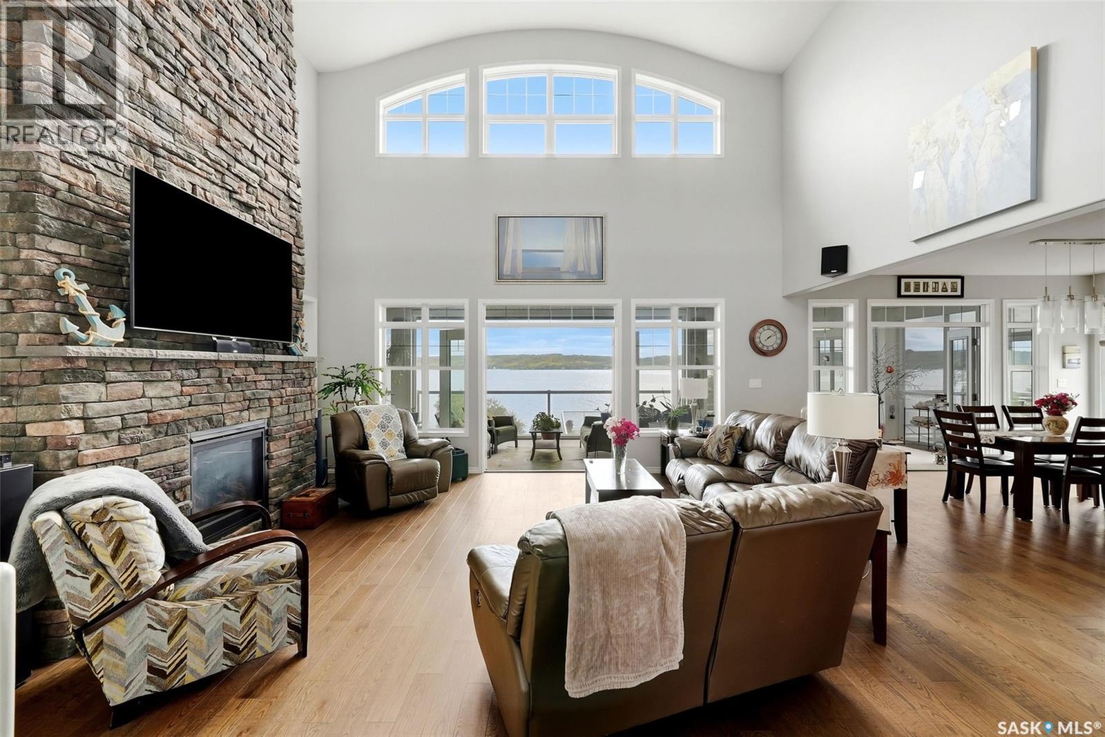 50 Aaron Place Property Photo 7