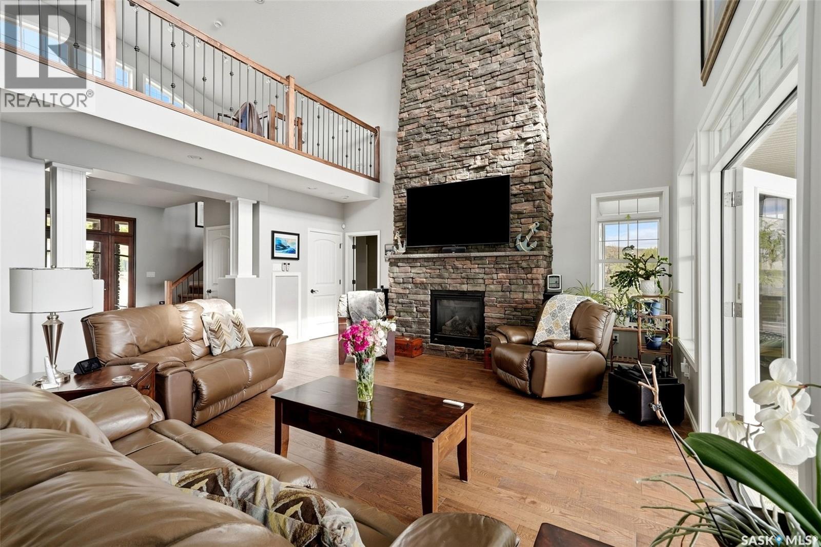50 Aaron Place Property Photo 8