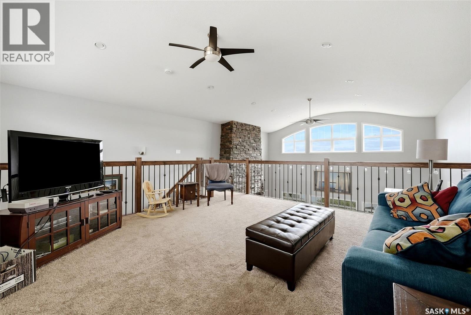 50 Aaron Place Property Photo 31