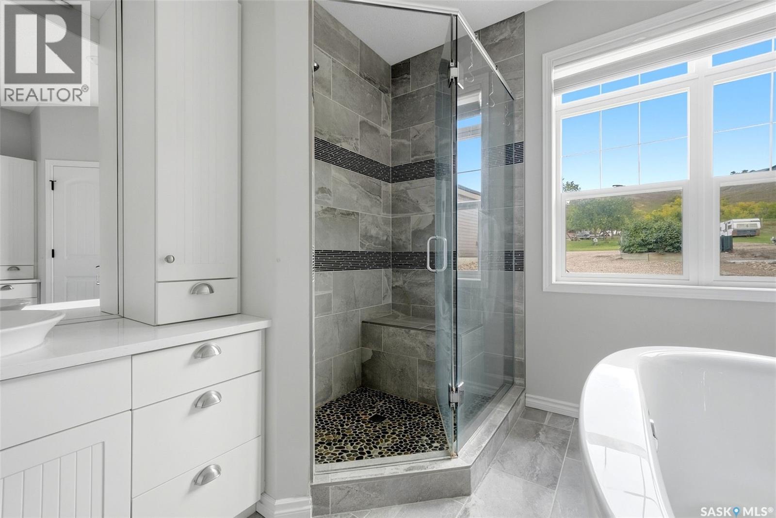 50 Aaron Place Property Photo 42