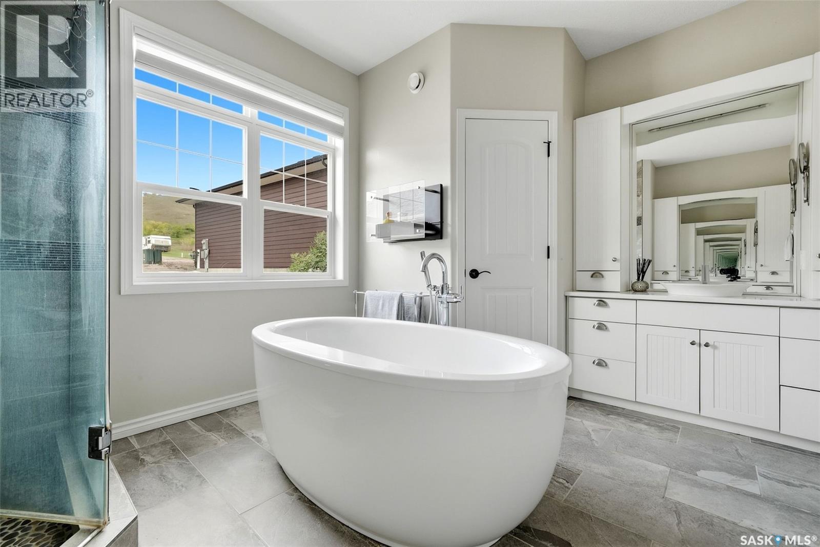 50 Aaron Place Property Photo 43