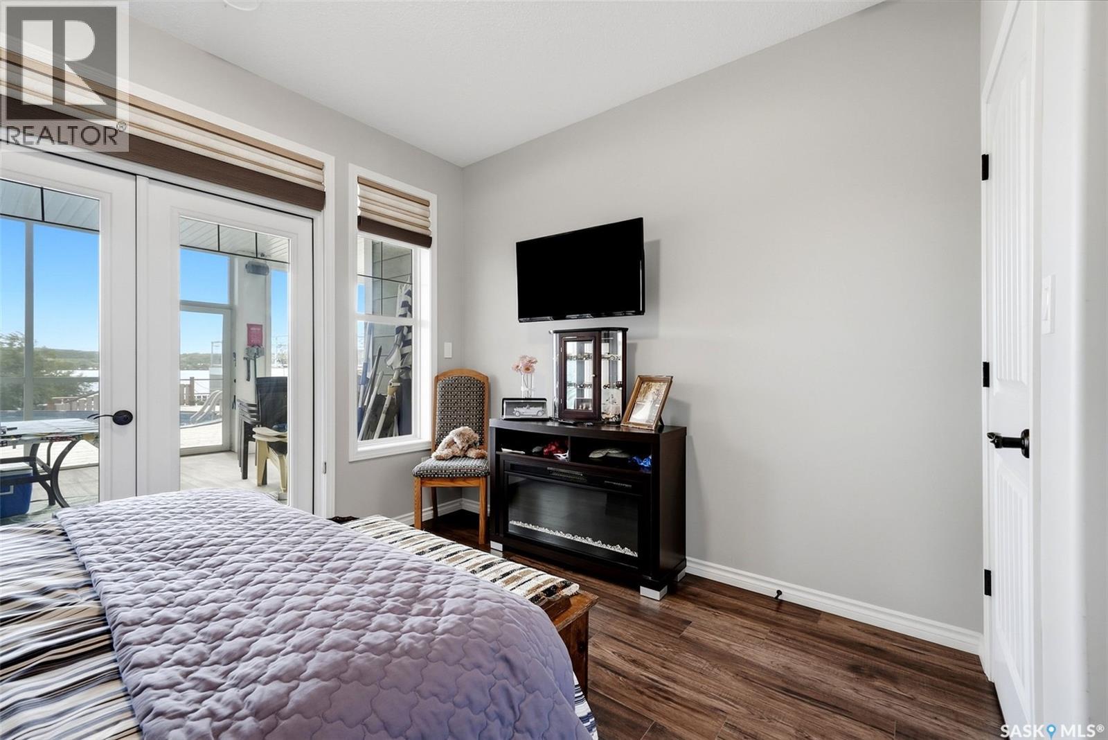 50 Aaron Place Property Photo 55