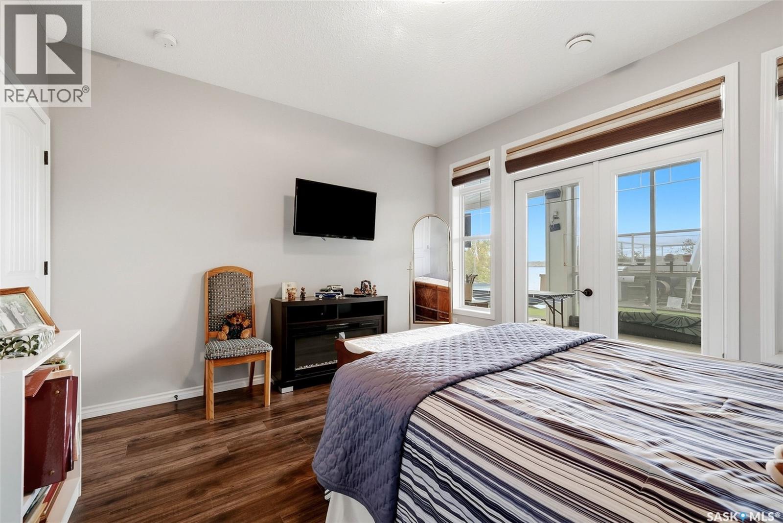 50 Aaron Place Property Photo 59