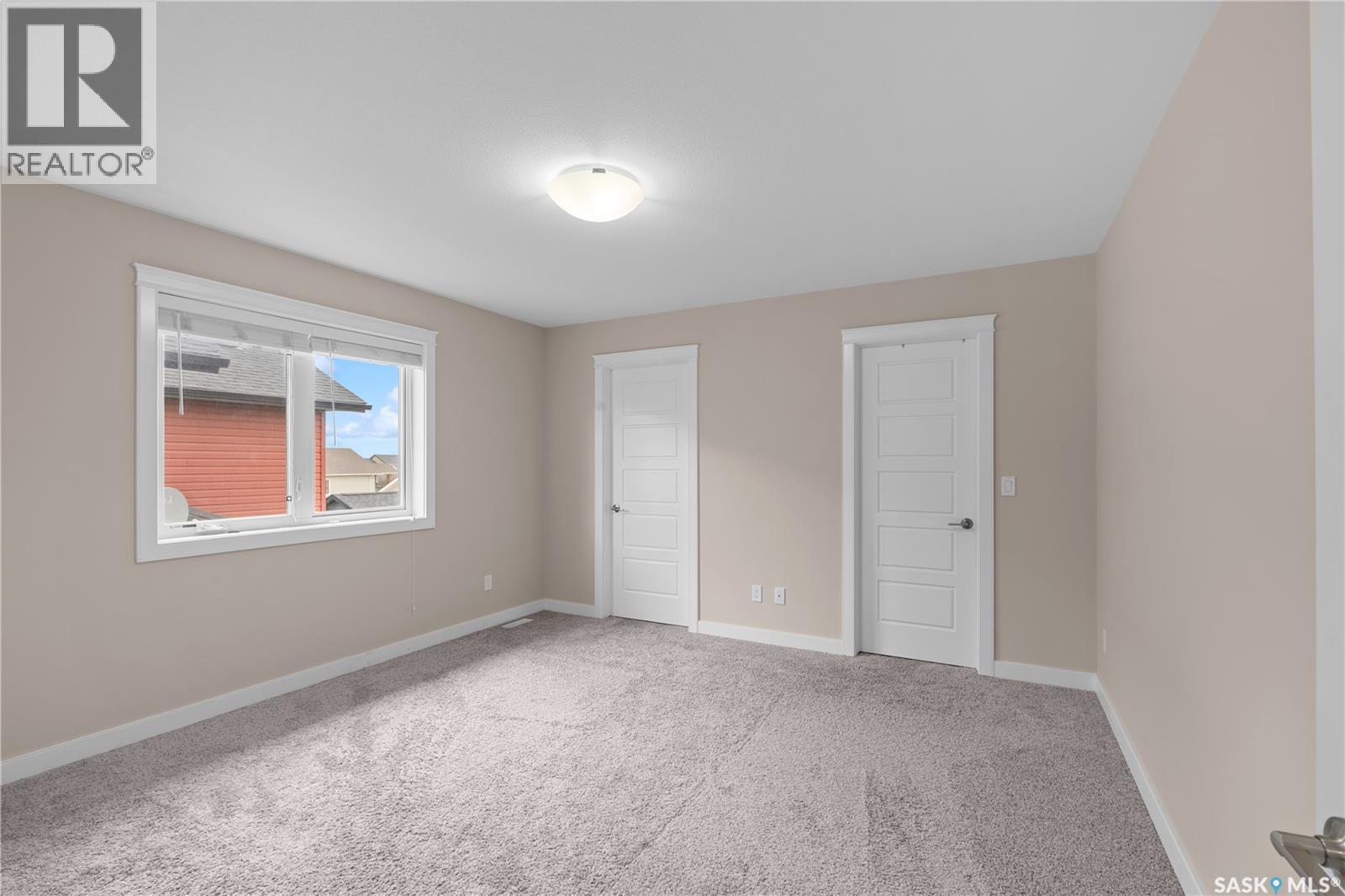 526 Maple Crescent Property Photo 20
